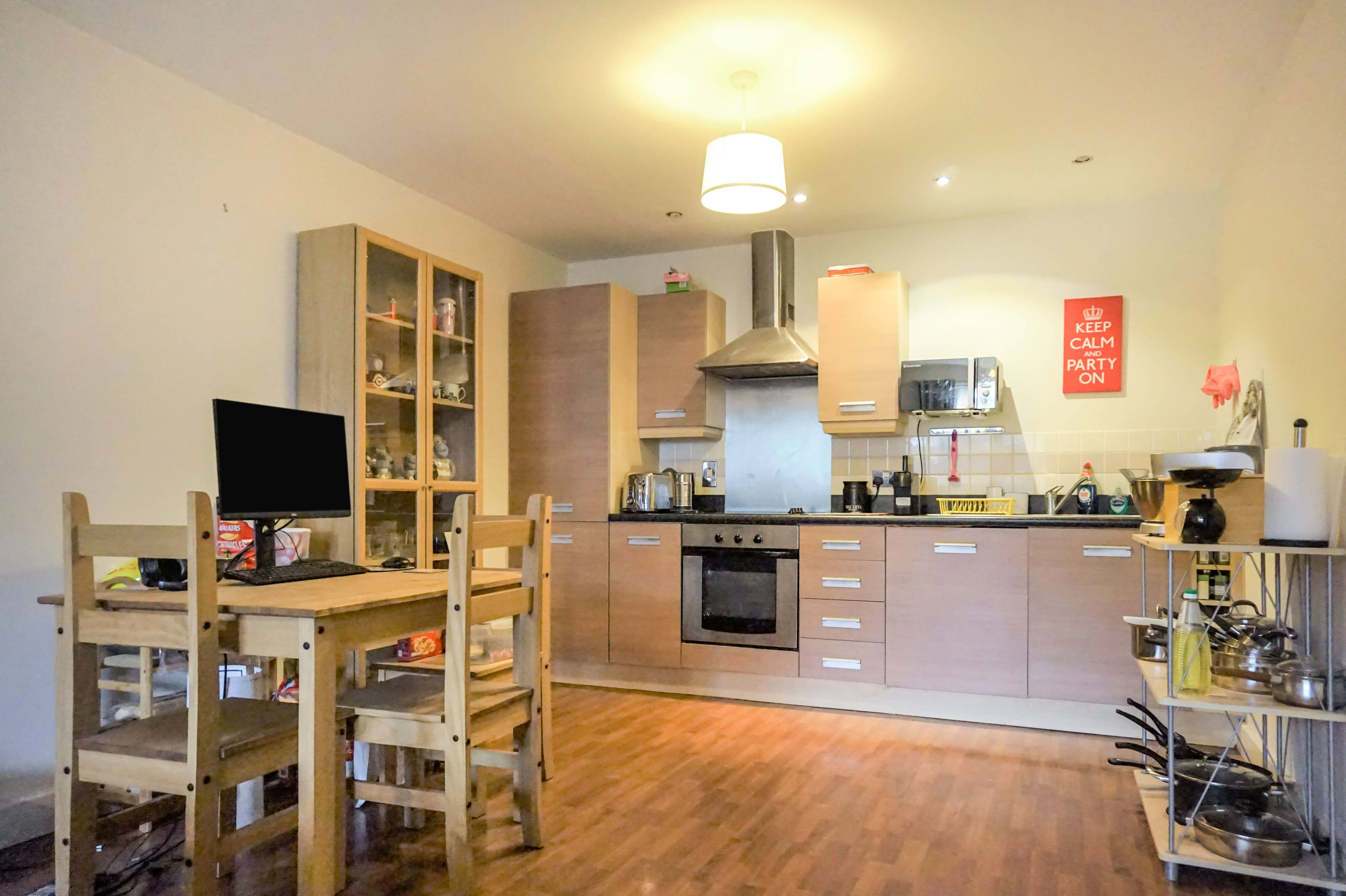 Lounge / Kitchen