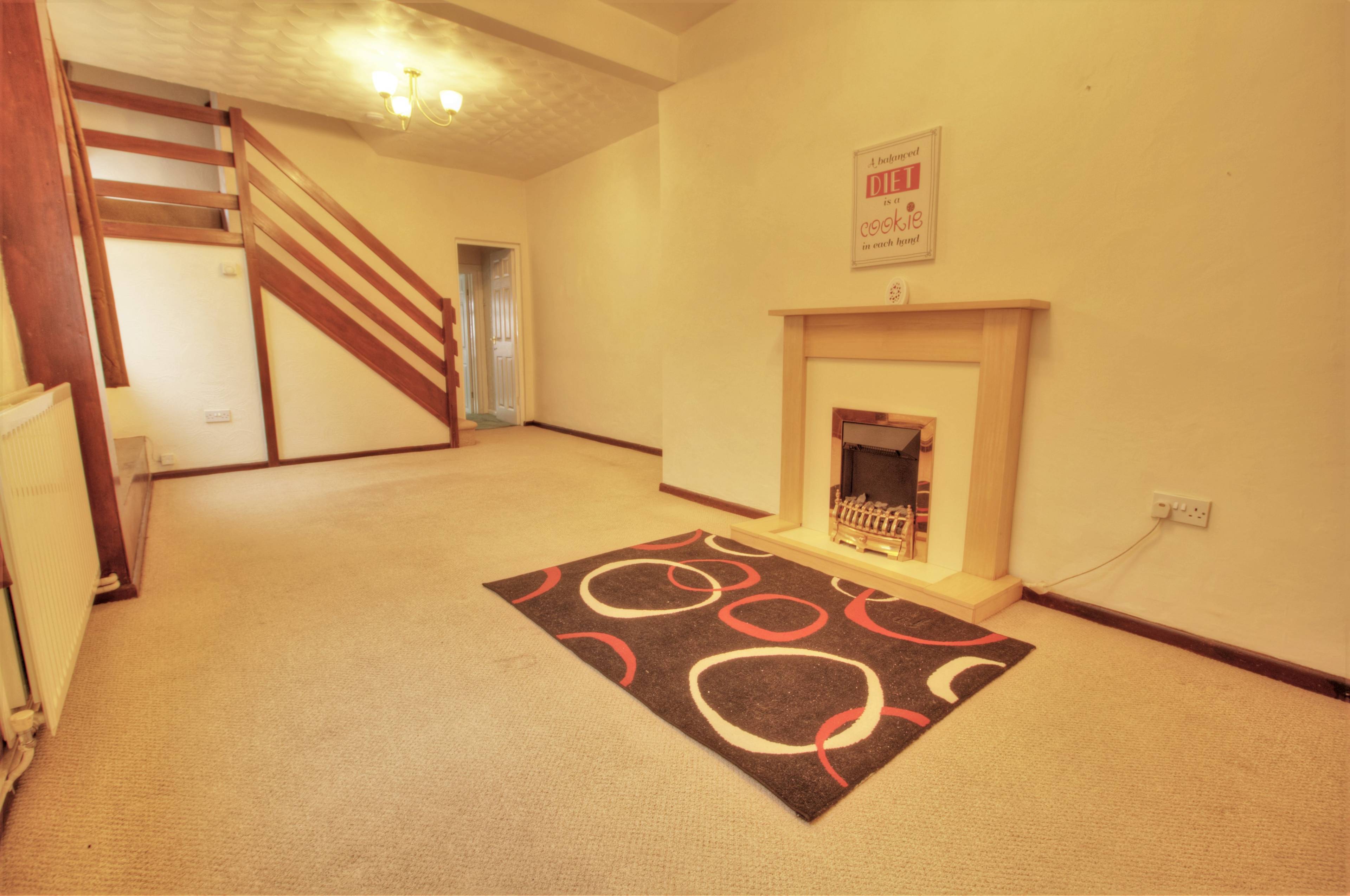 Lounge/Dining Room