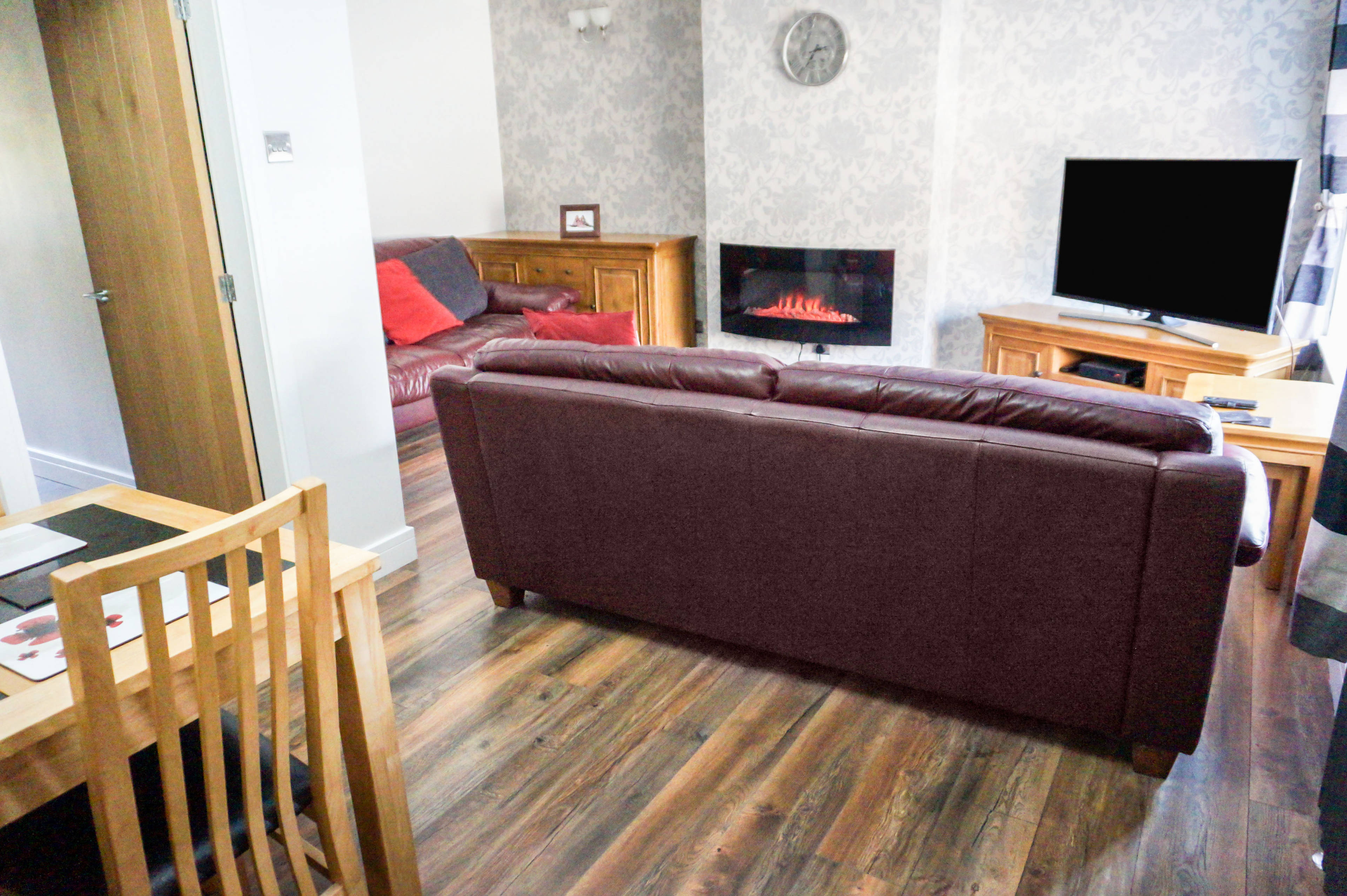 Lounge/Dining Room