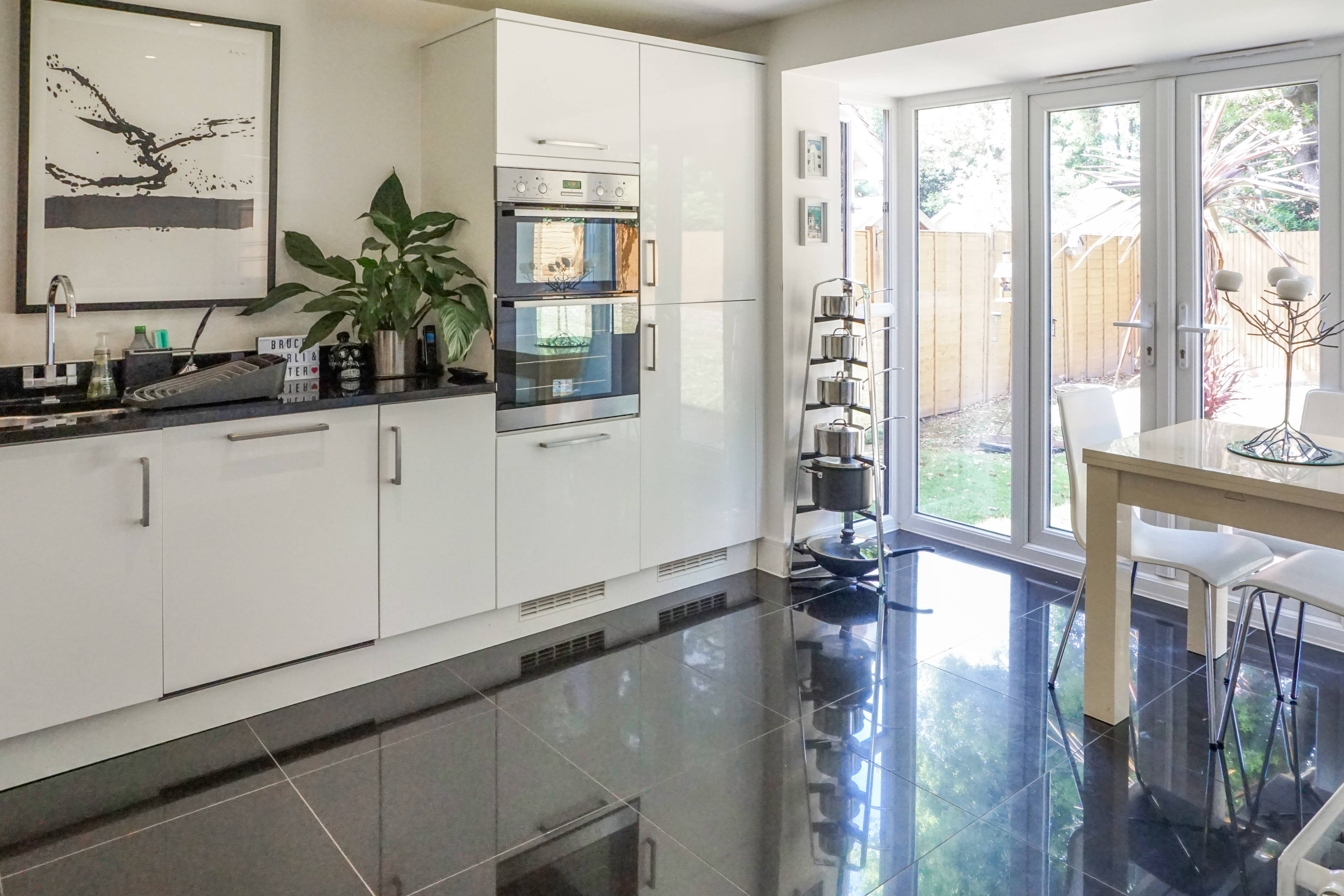 Kitchen/Breakfast