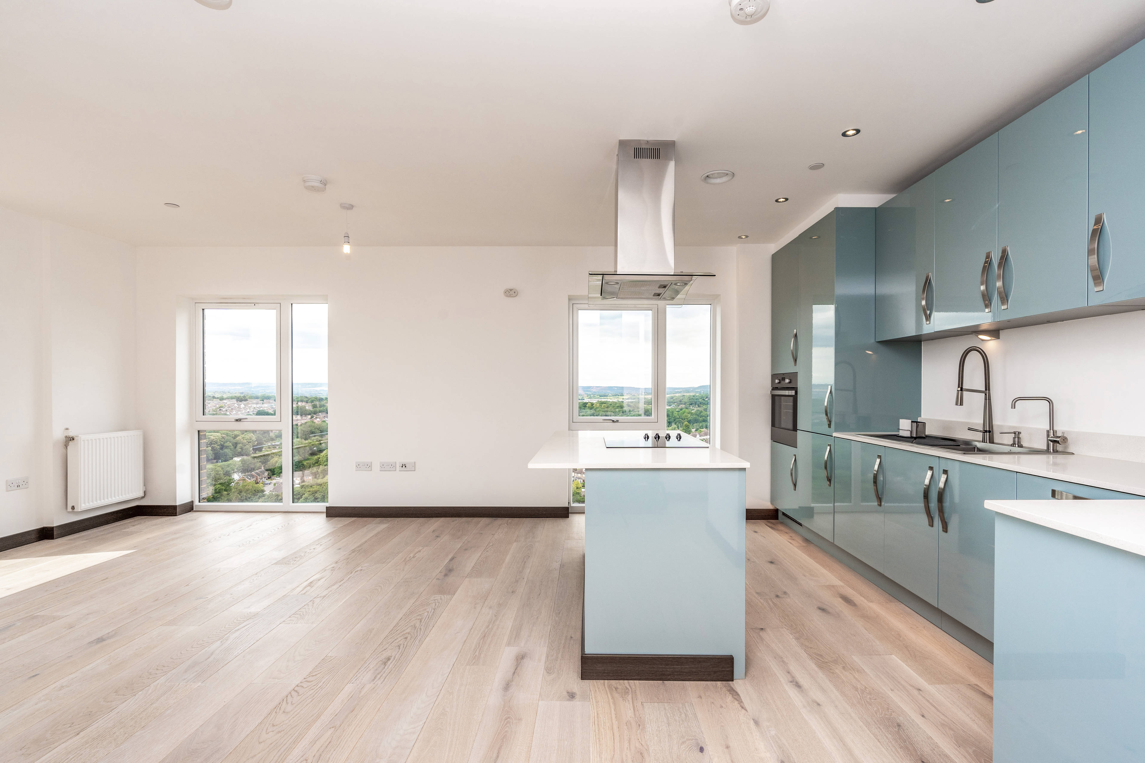 Lounge / Kitchen