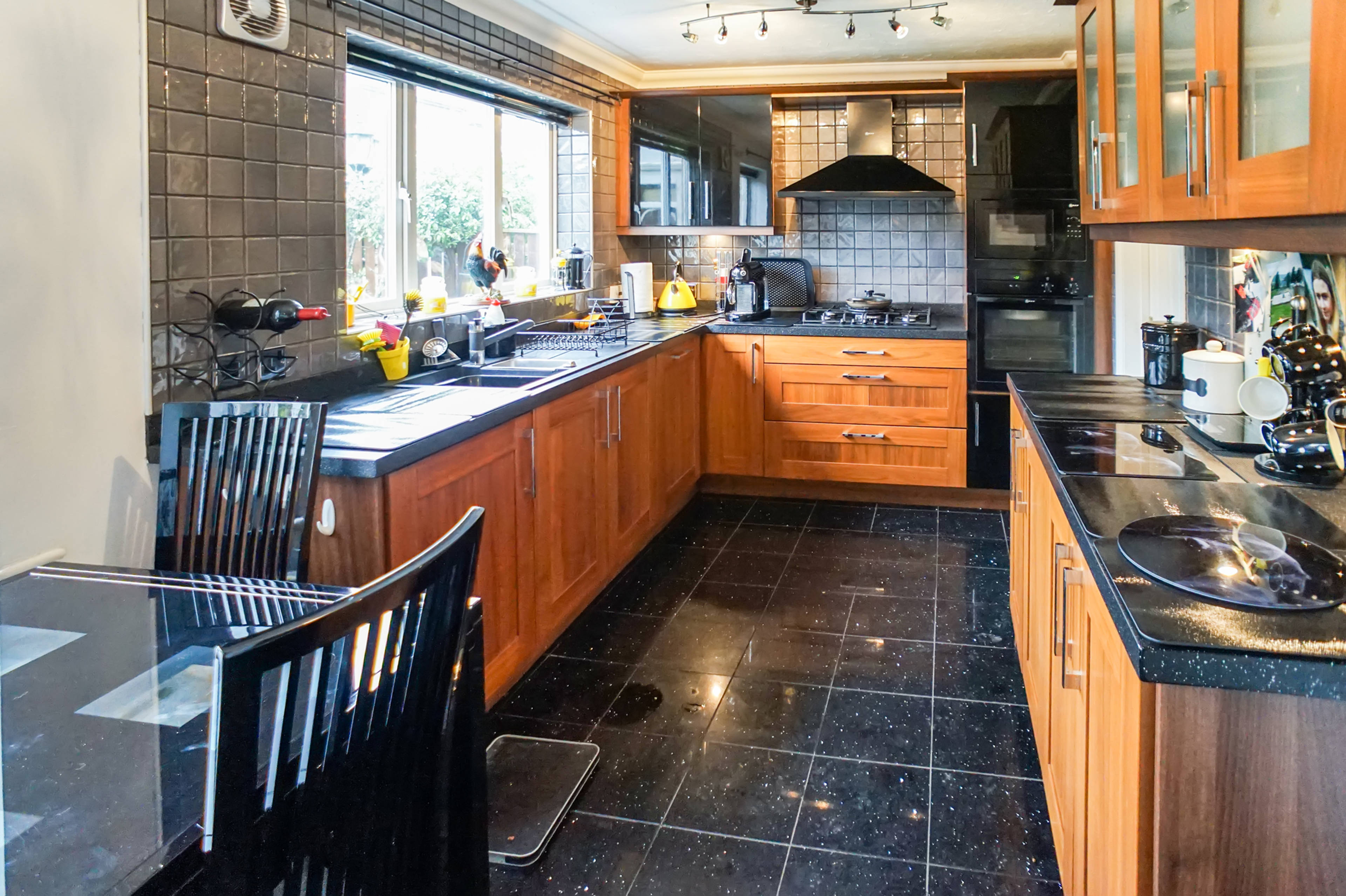 Kitchen / Breakfast