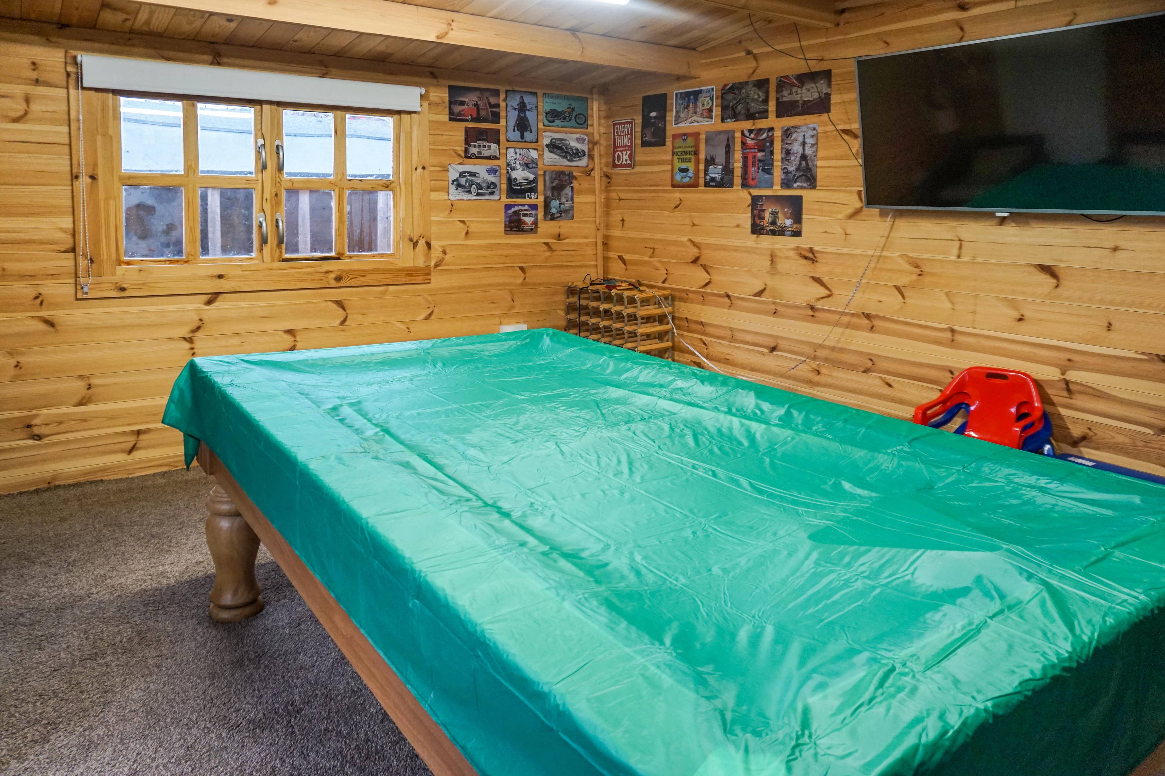 Log Cabin