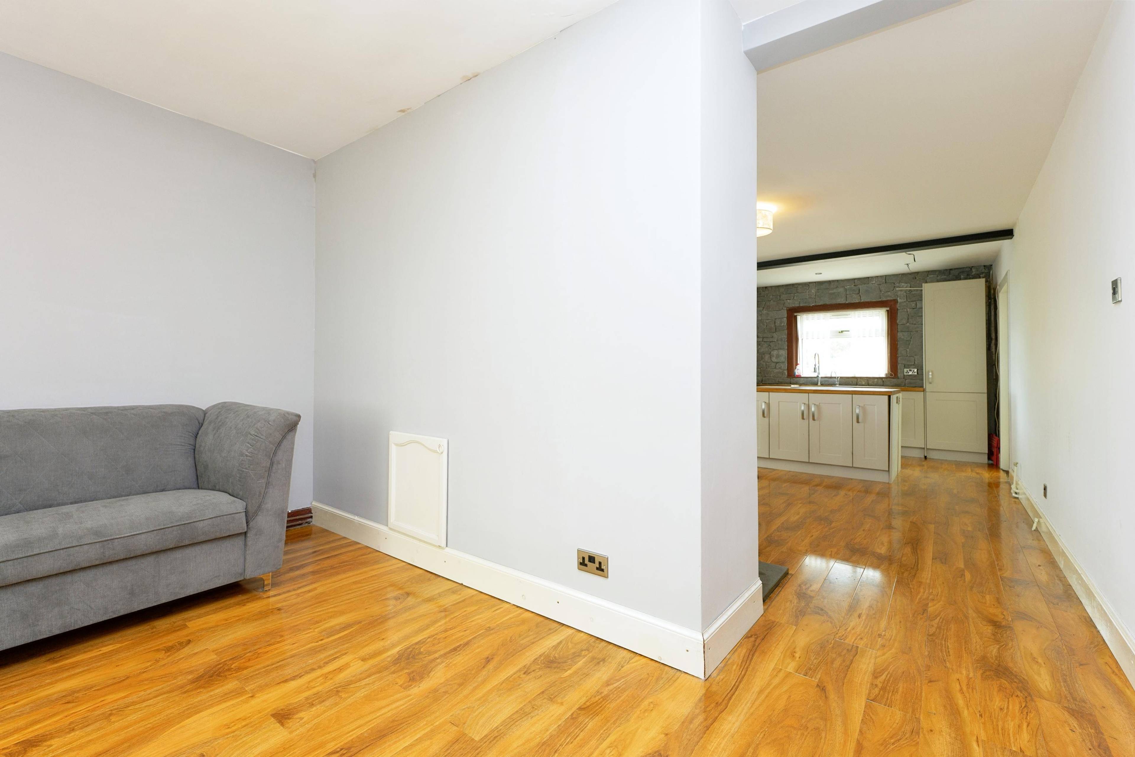 Lounge / Kitchen