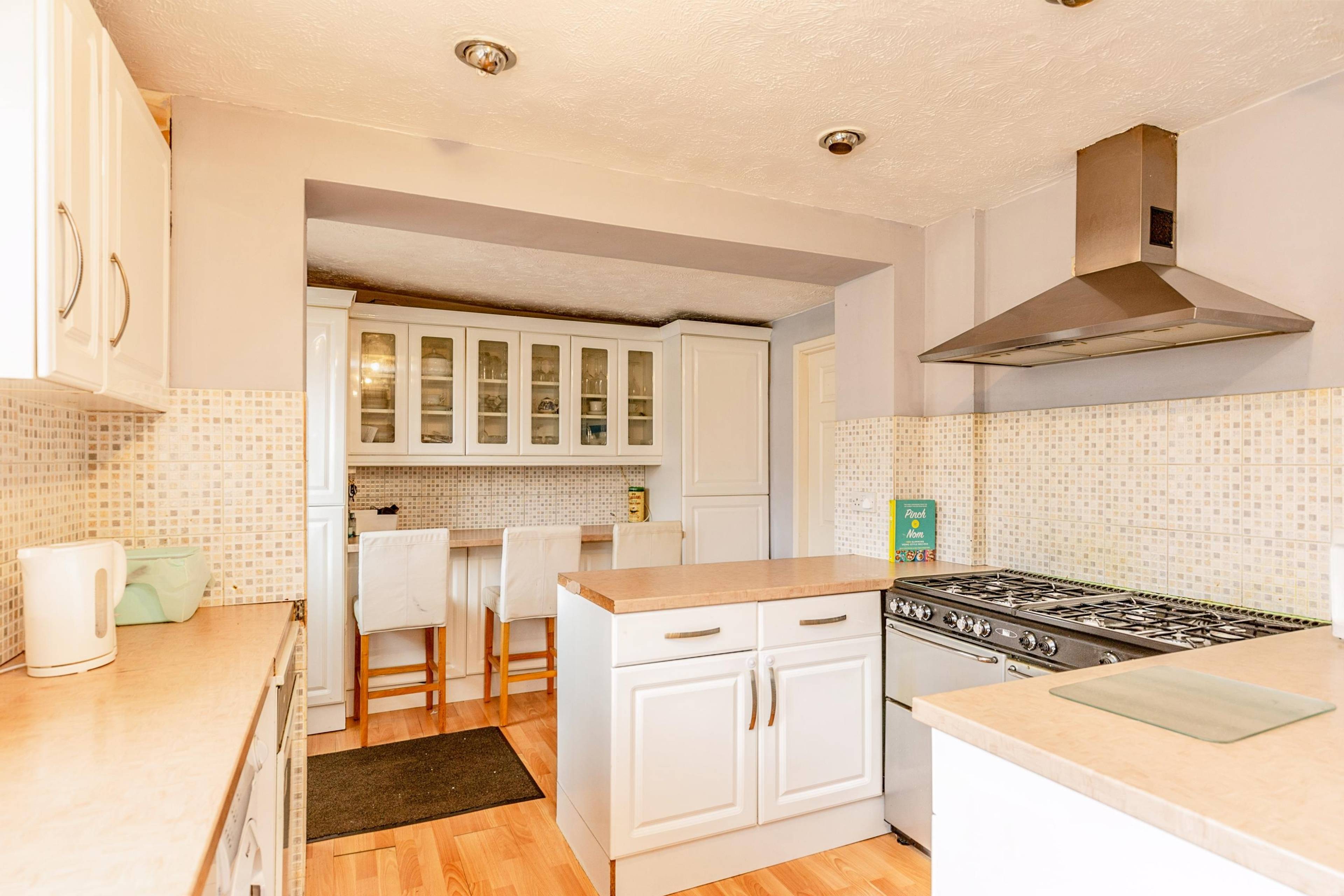 Kitchen/Breakfast