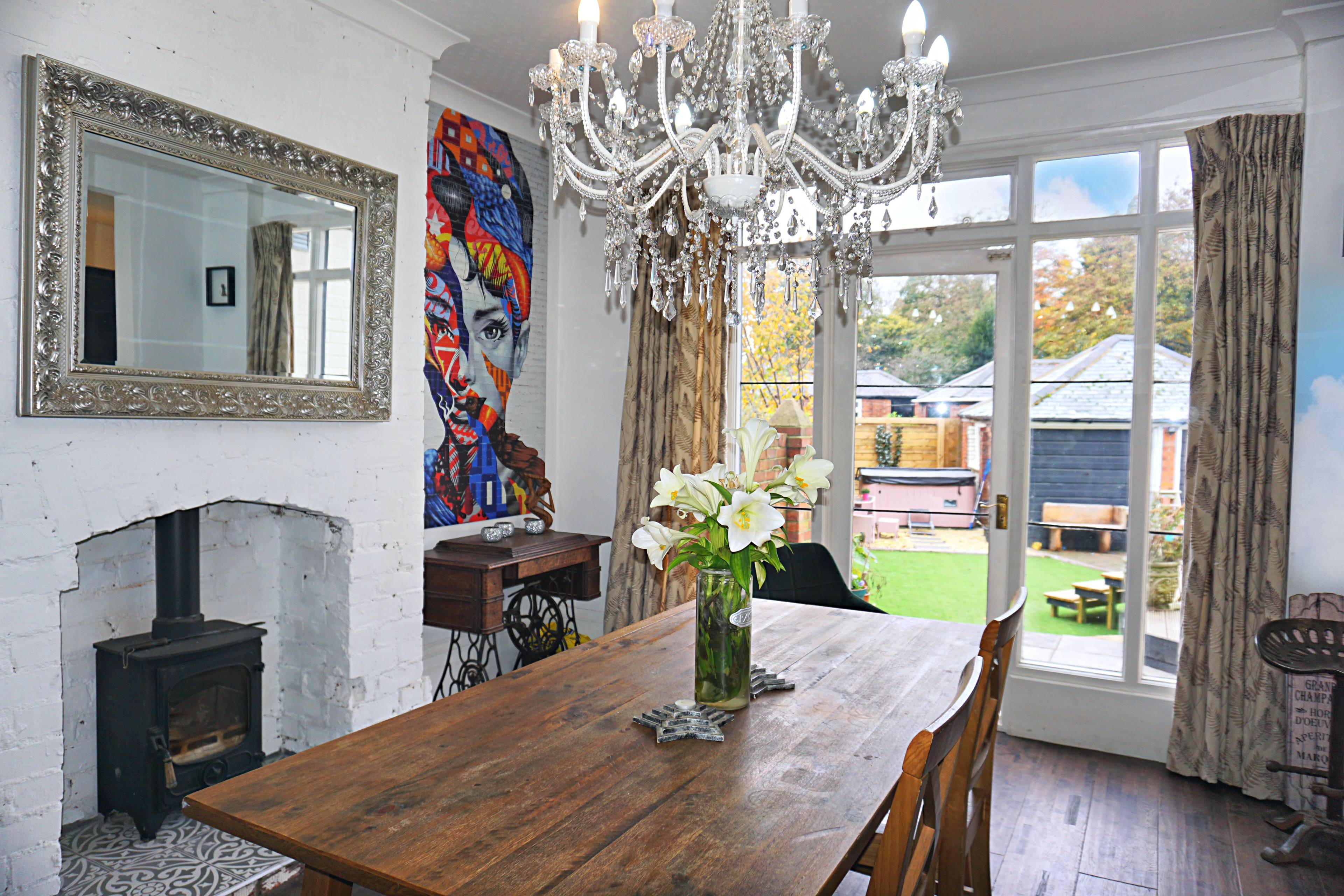 kitchen/dining room