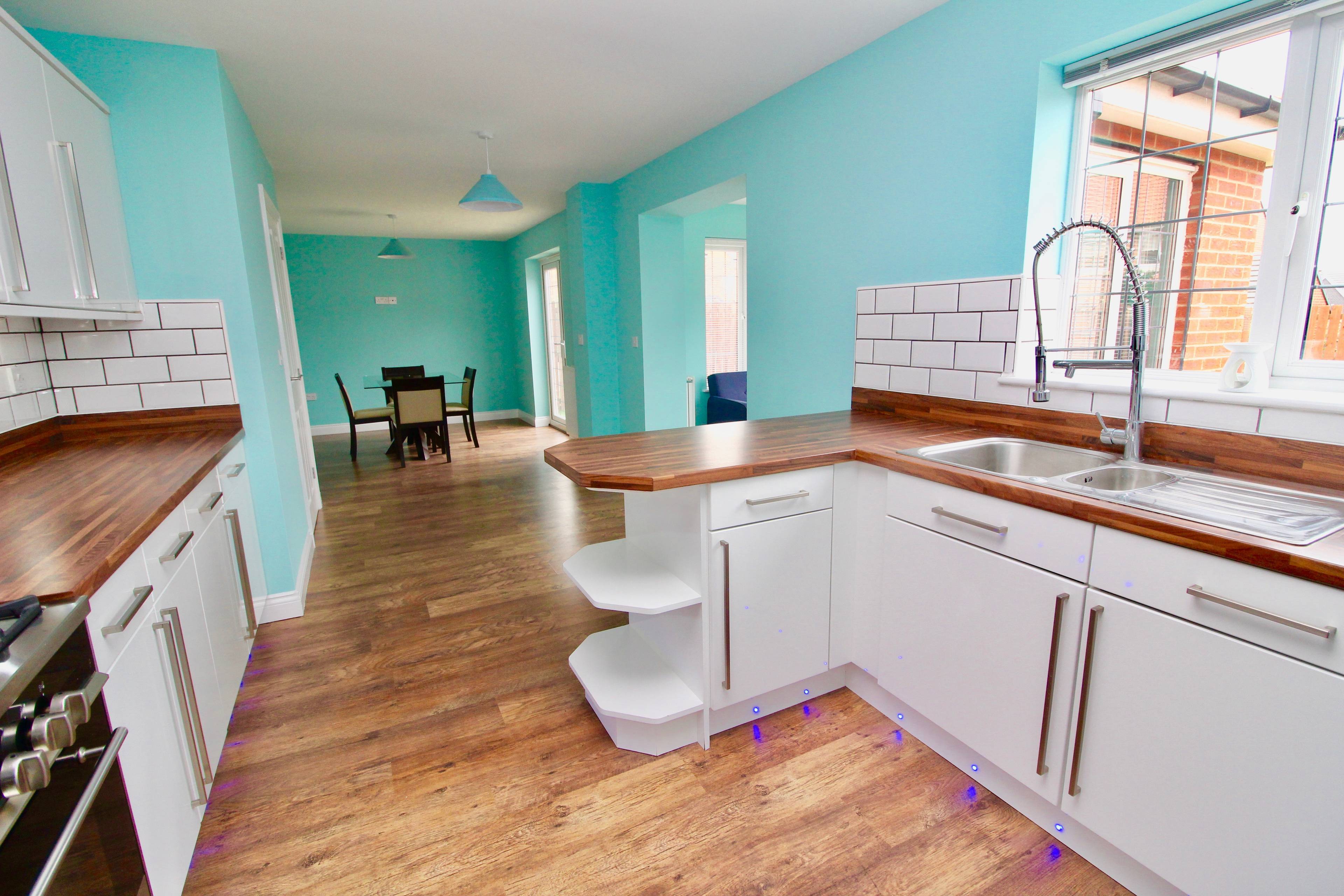 Kitchen/Dining Room