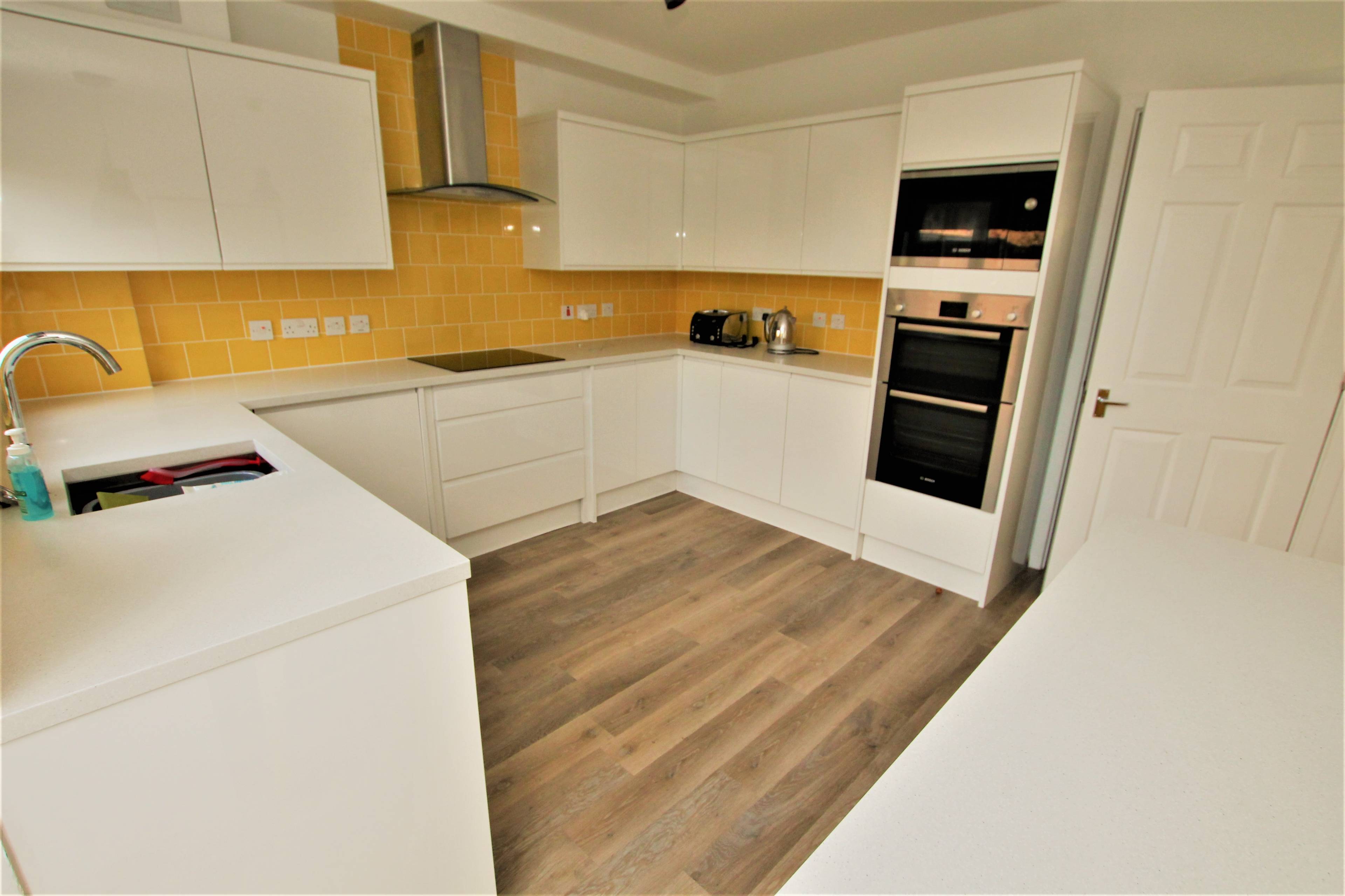 Kitchen / Breakfast