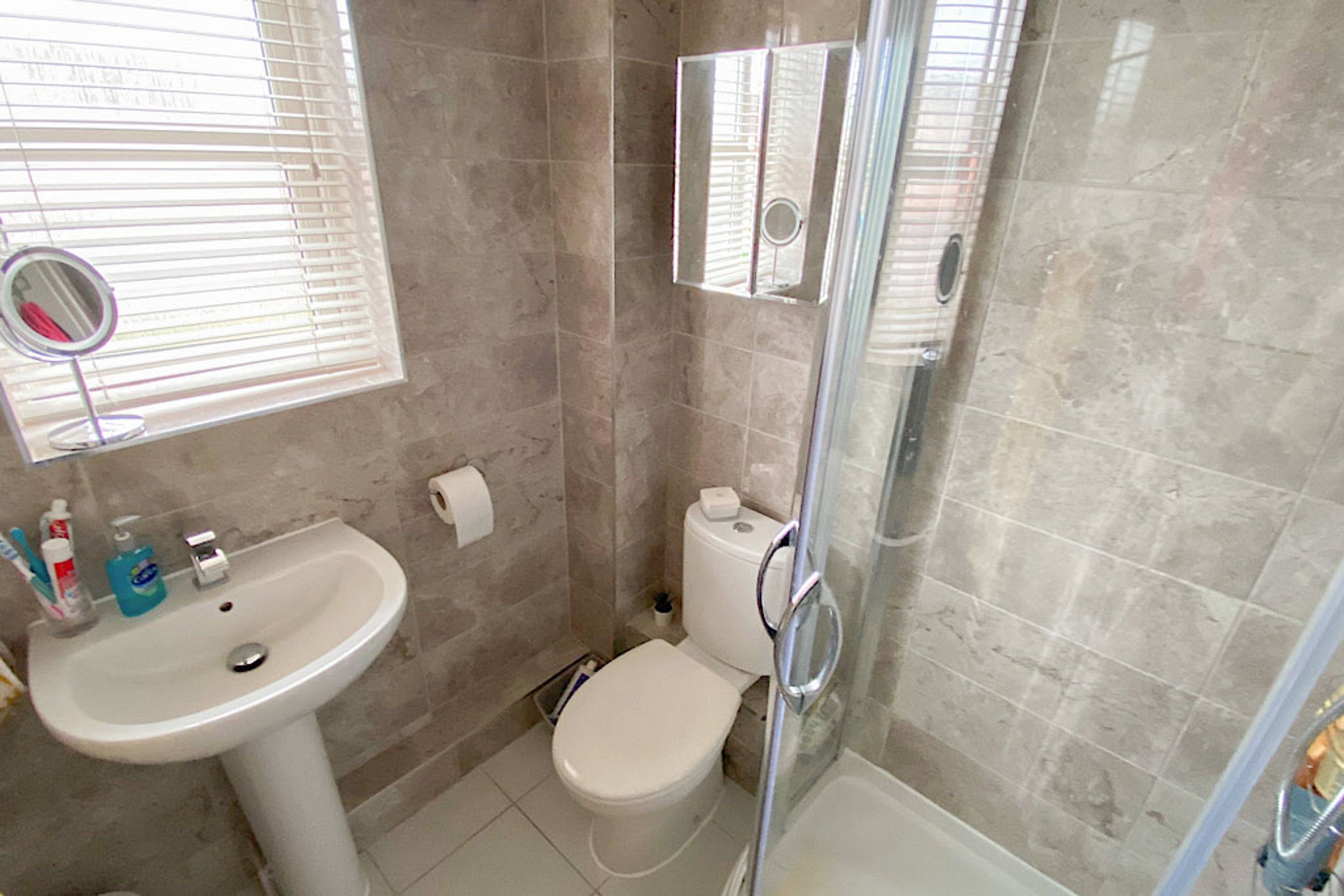 Master En-suite