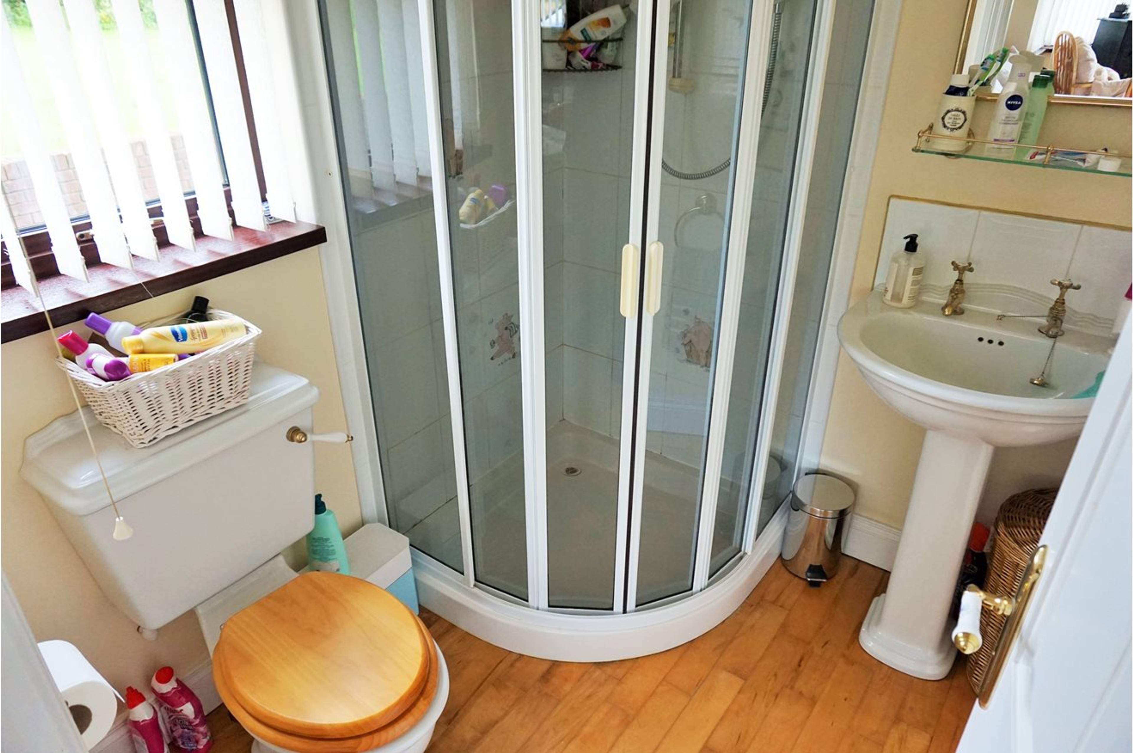Master En-suite