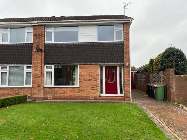 3 bedroom semi-detached house