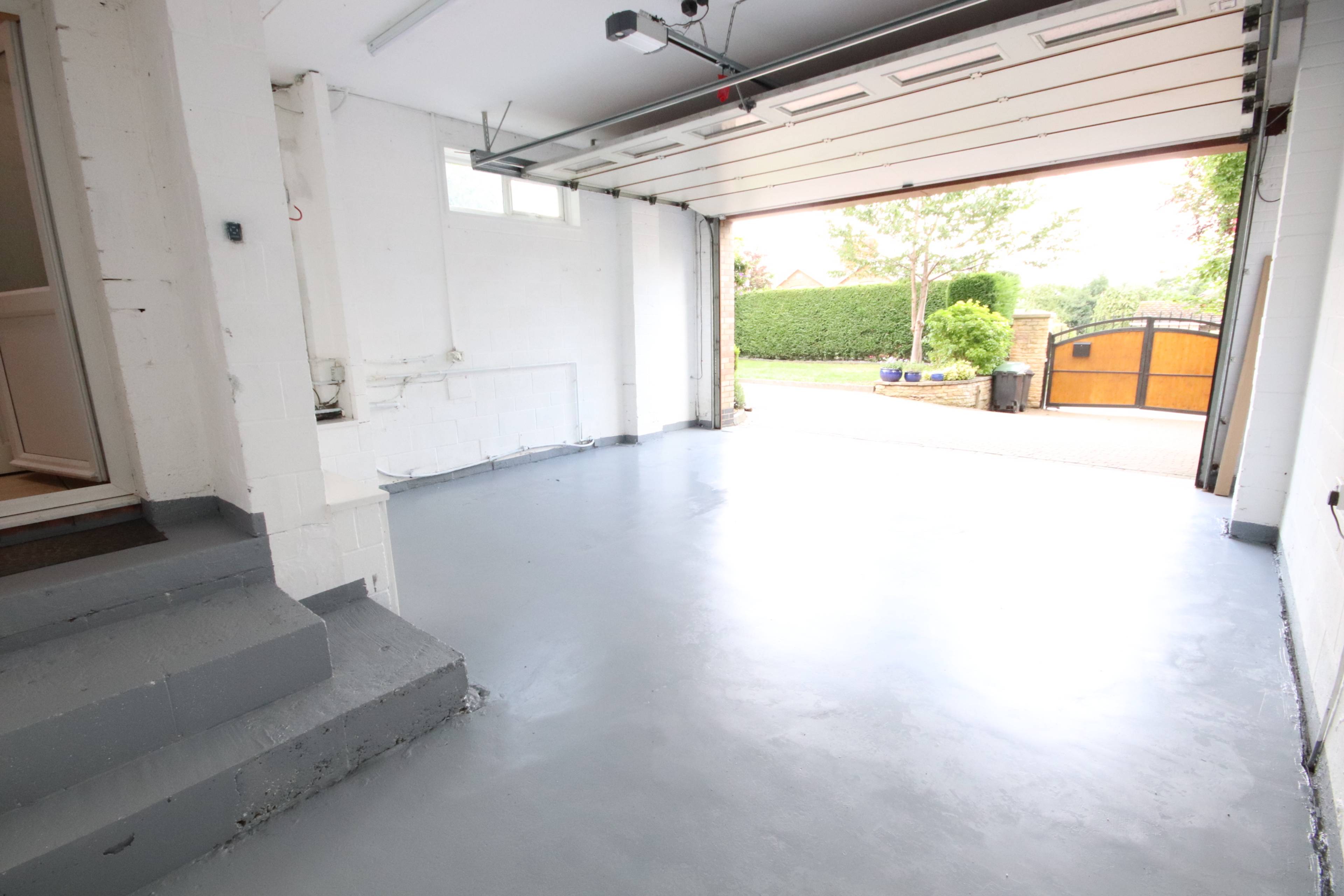 Double Garage