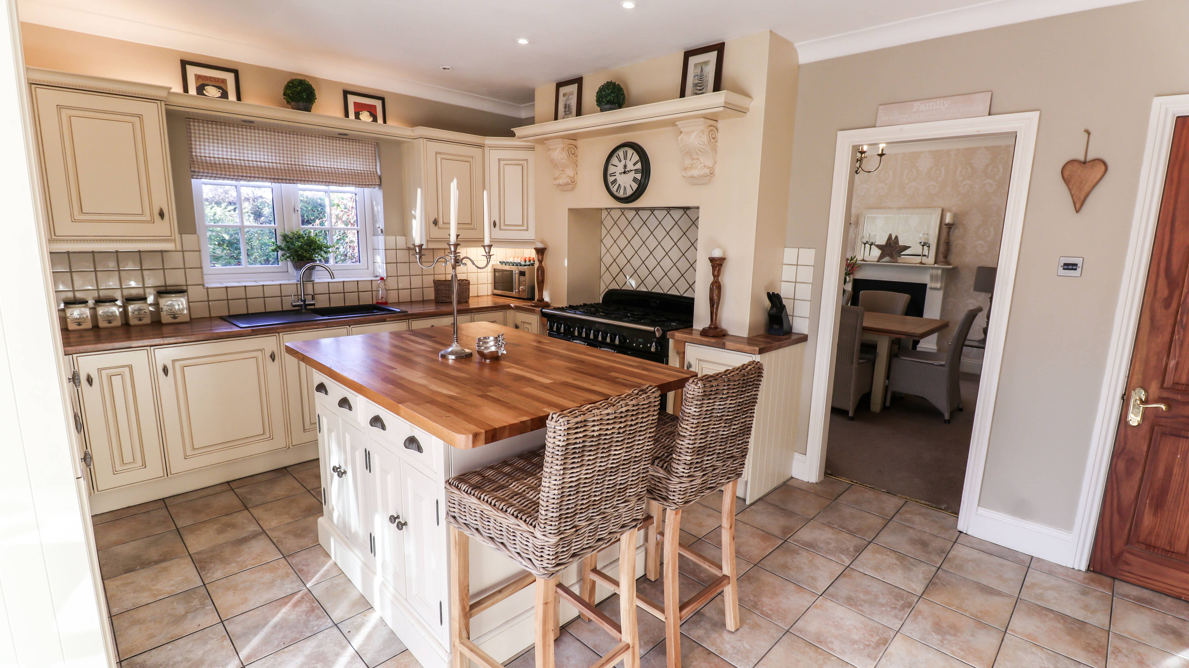Kitchen/breakfast