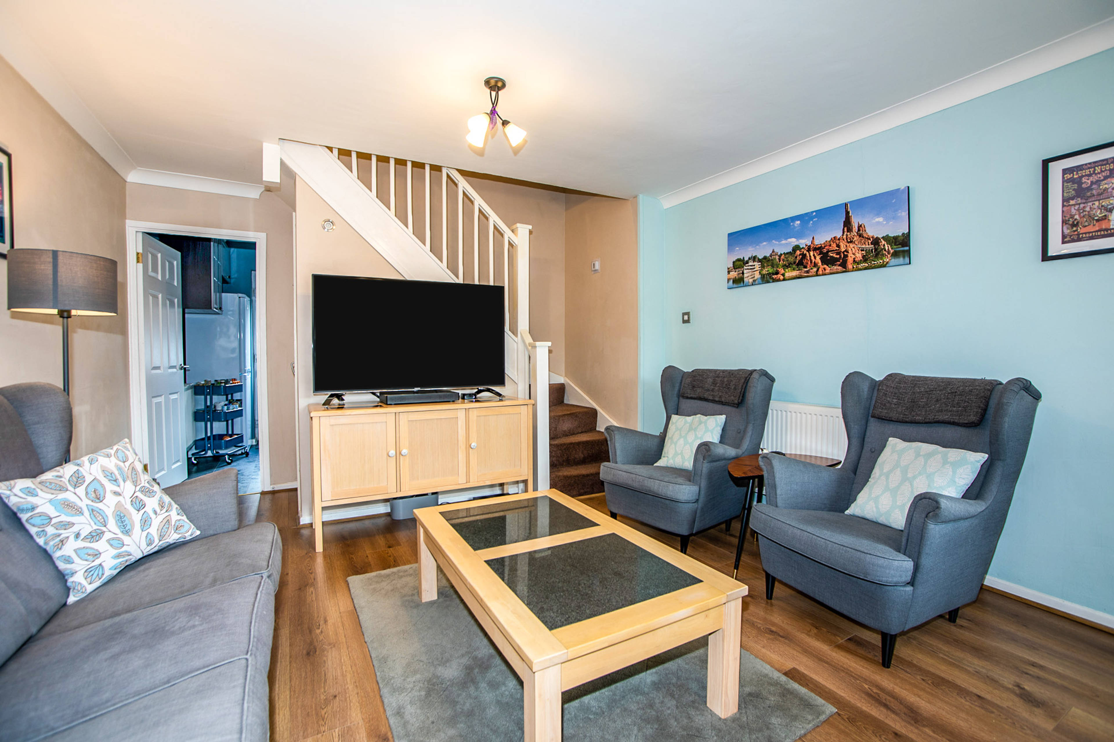 Lounge/Dining Room