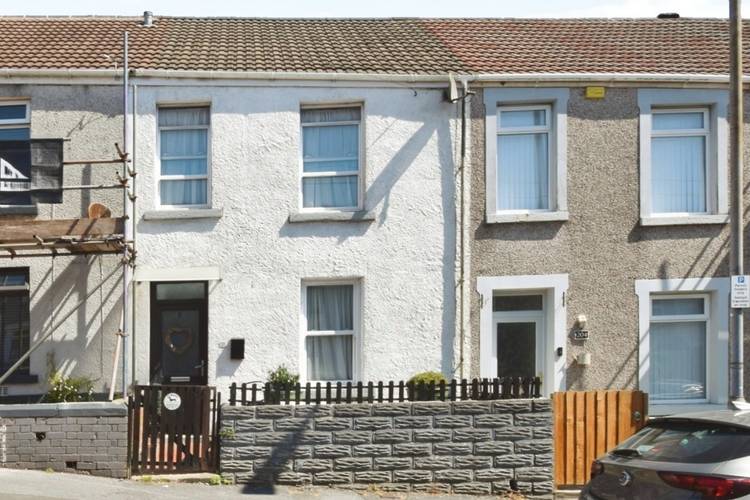 3 bedroom terraced house