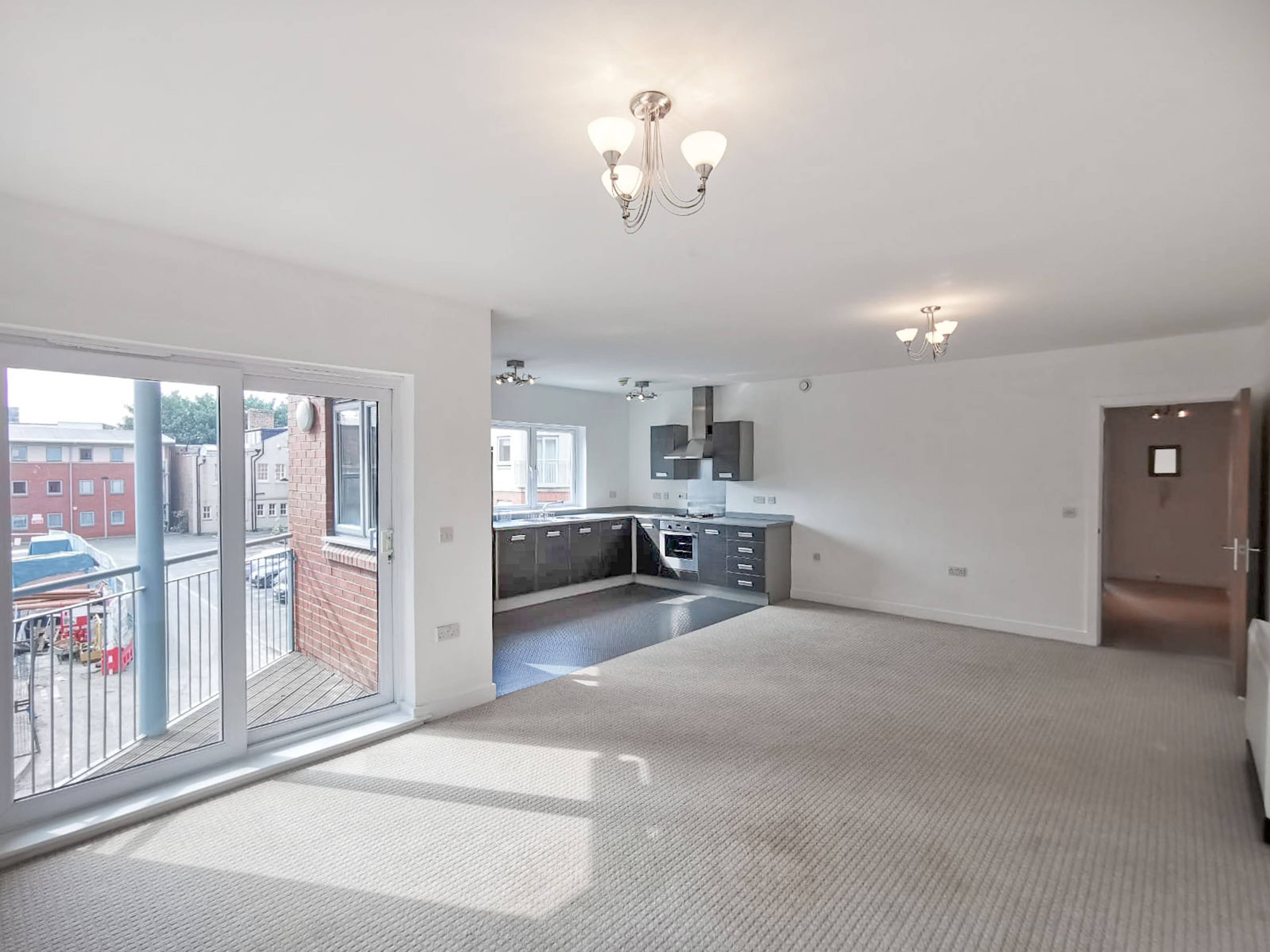 Lounge / Kitchen