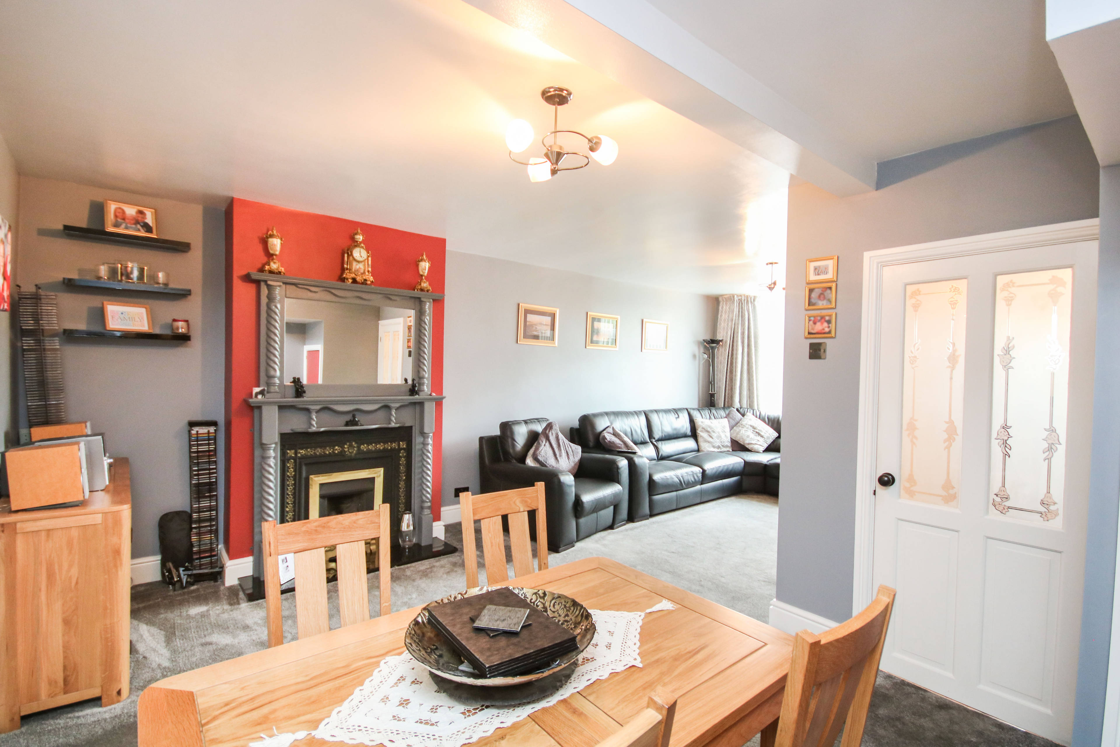 Lounge/Dining Room