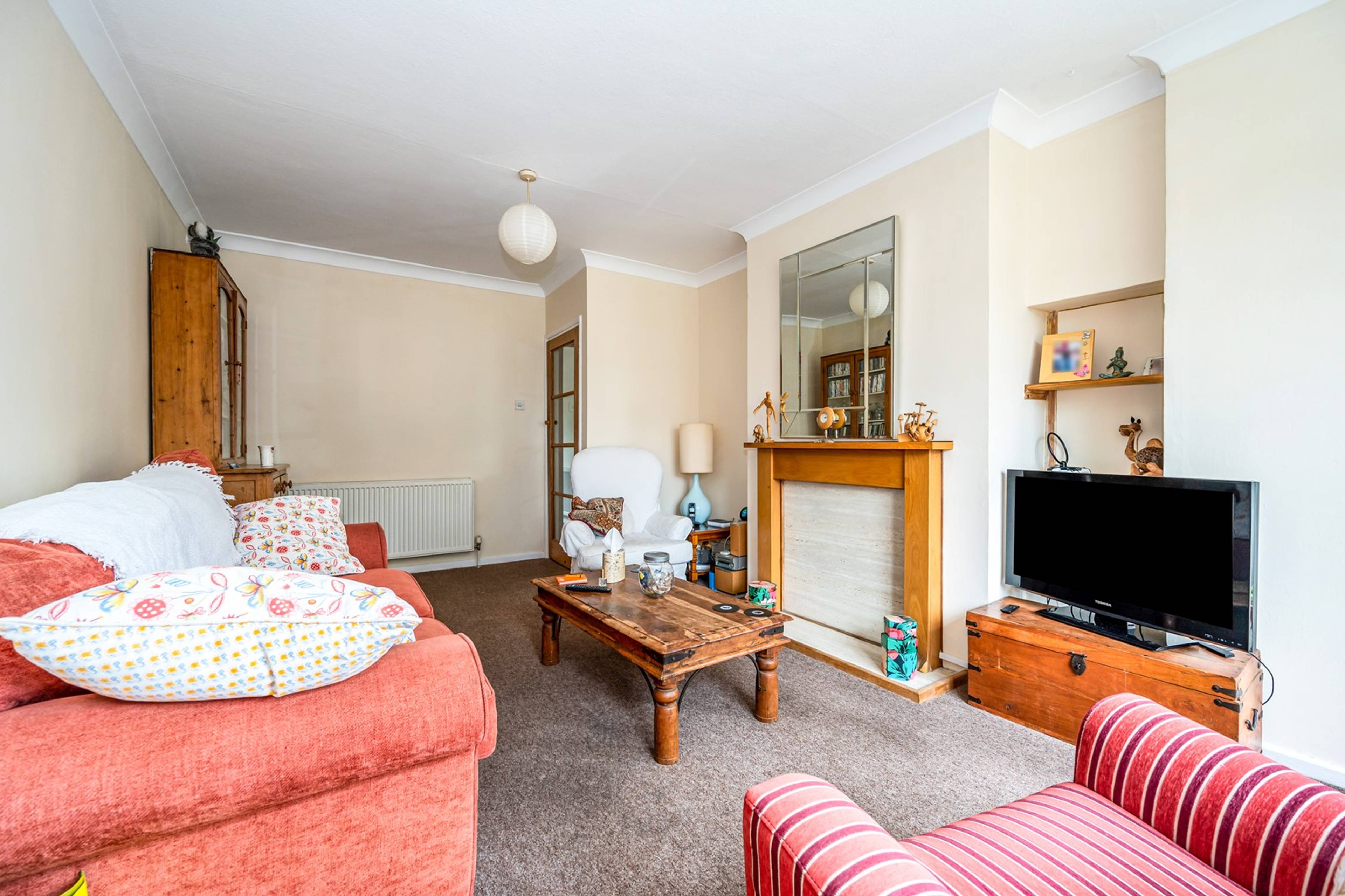 Lounge/Dining Room