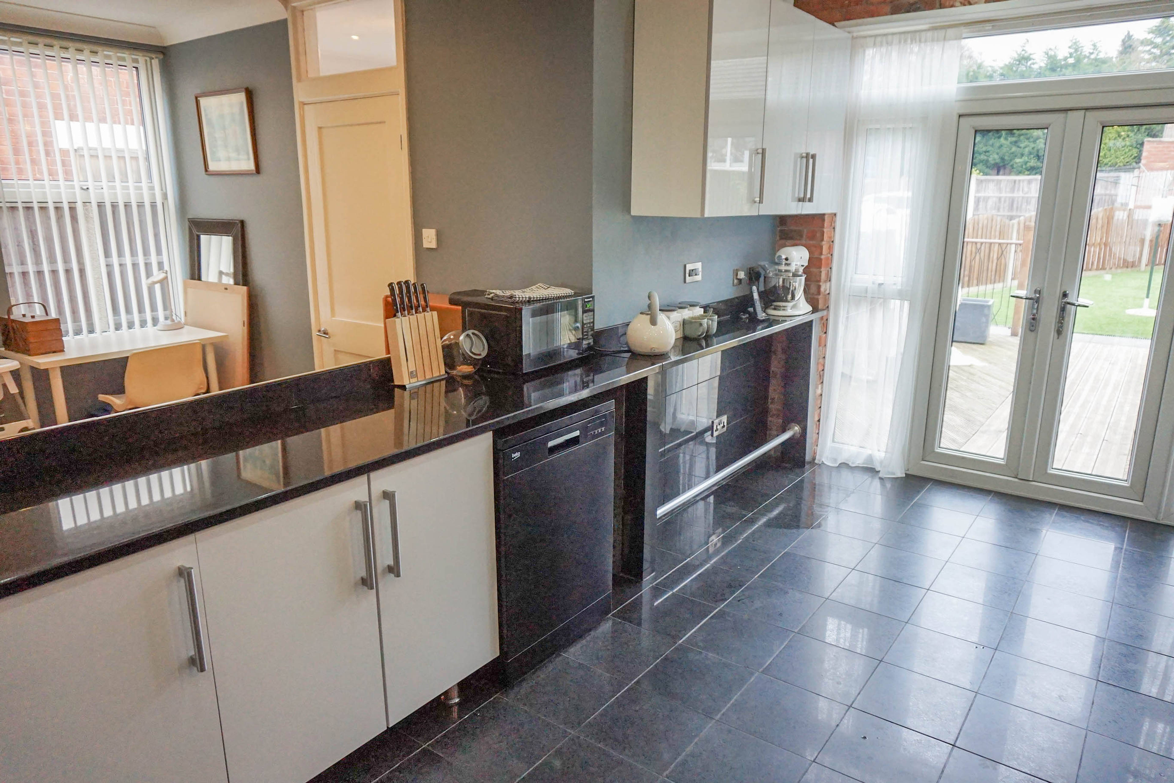 Kitchen/Breakfast