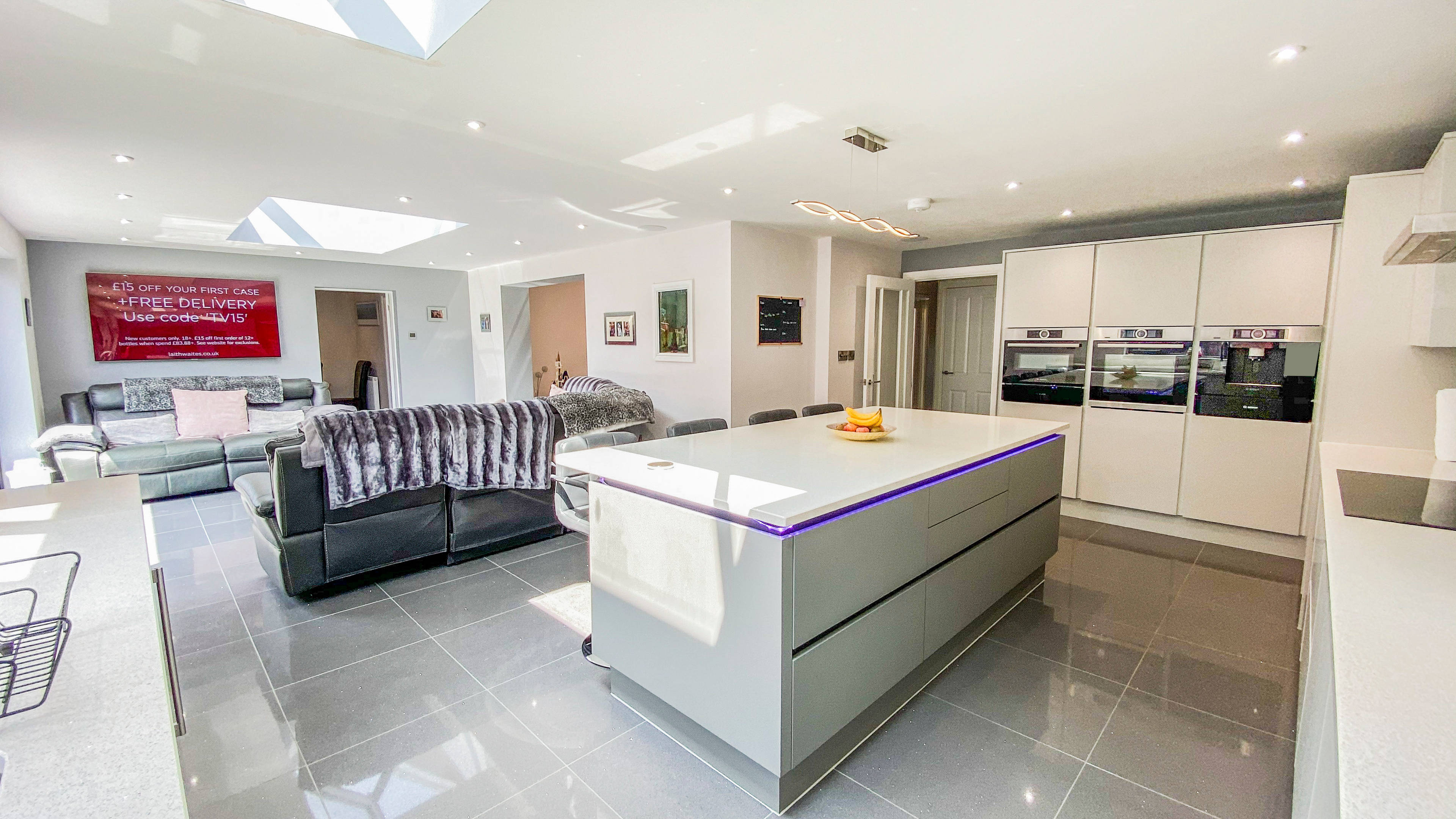 Kitchen/Family Room