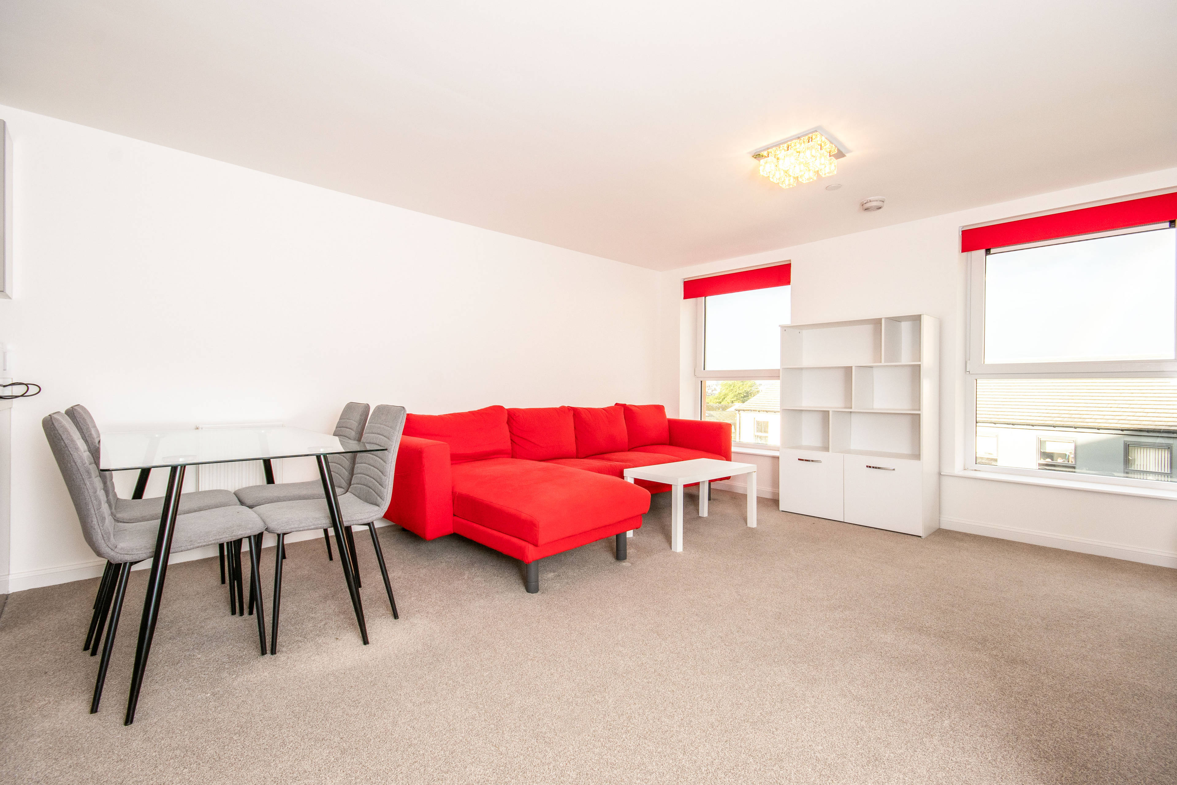 Lounge / Kitchen