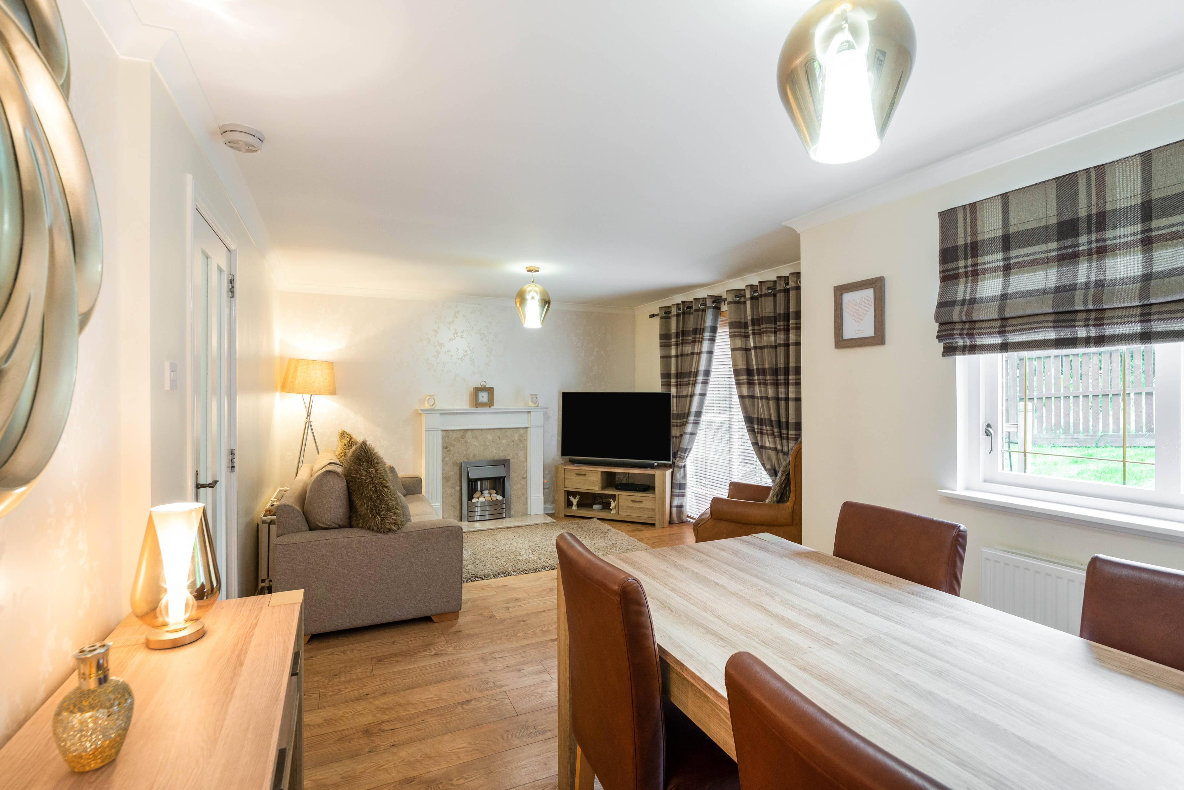 Lounge/Dining Room