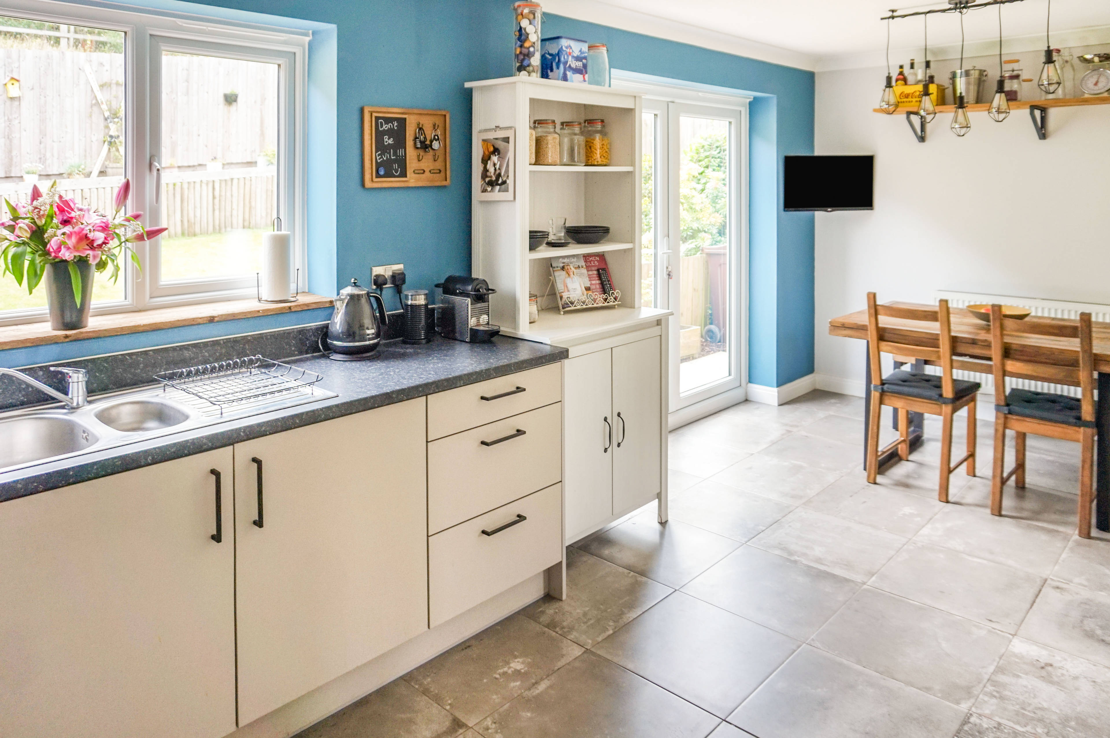 Kitchen/Breakfast