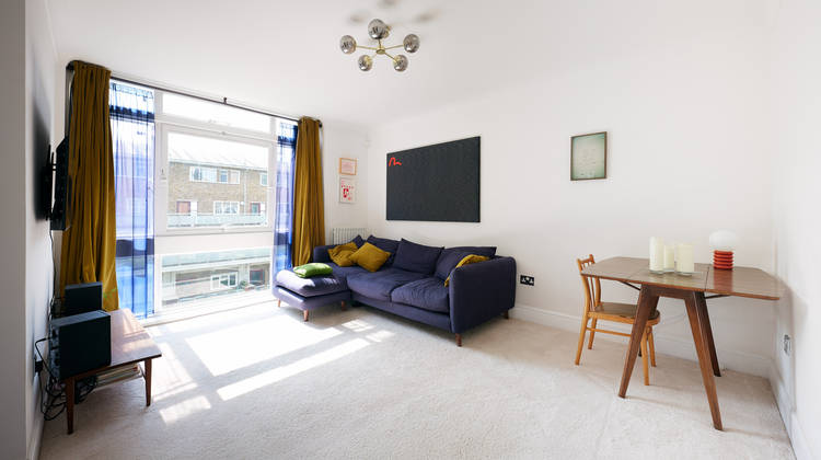 2 bedroom flat