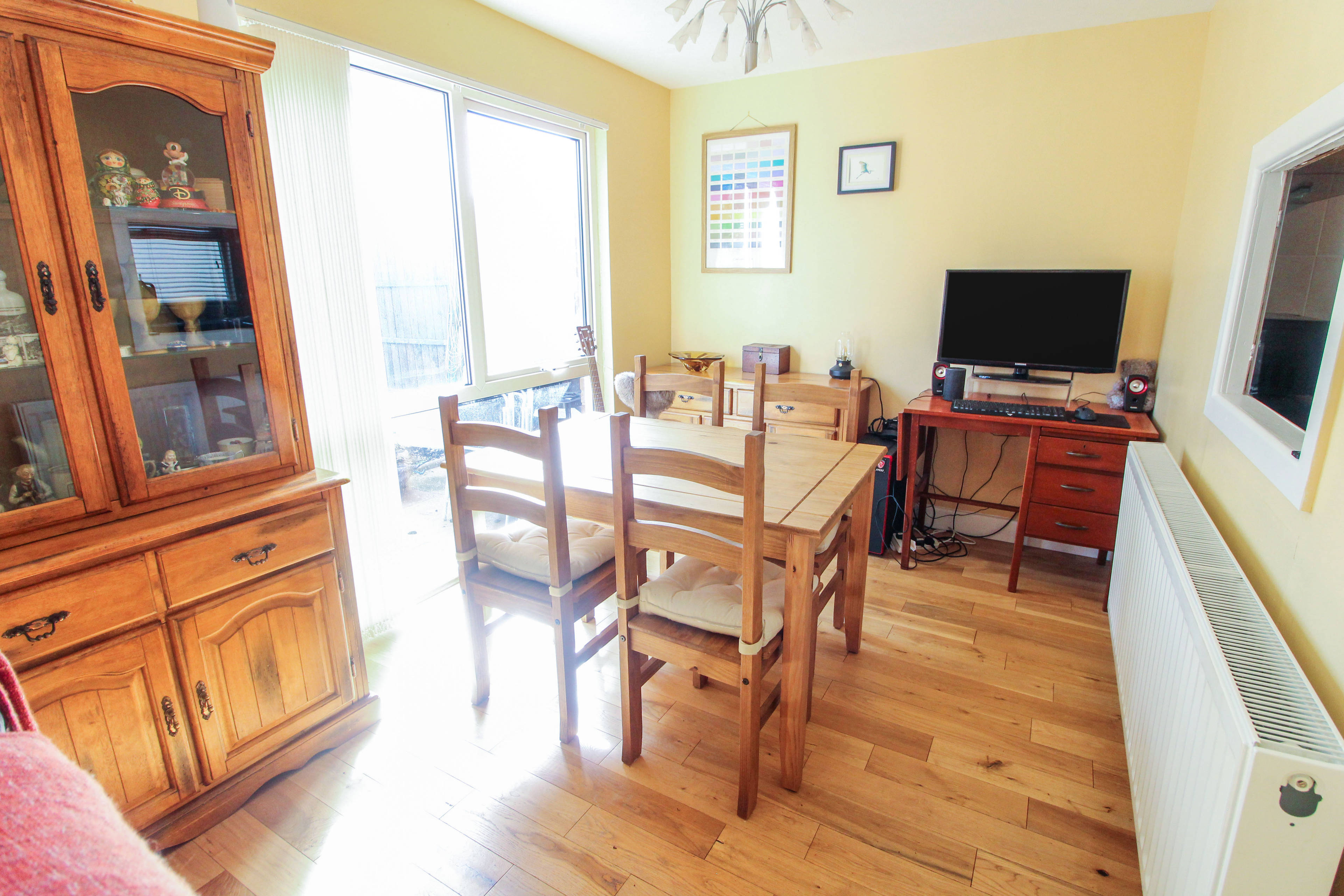 Lounge/Dining Room