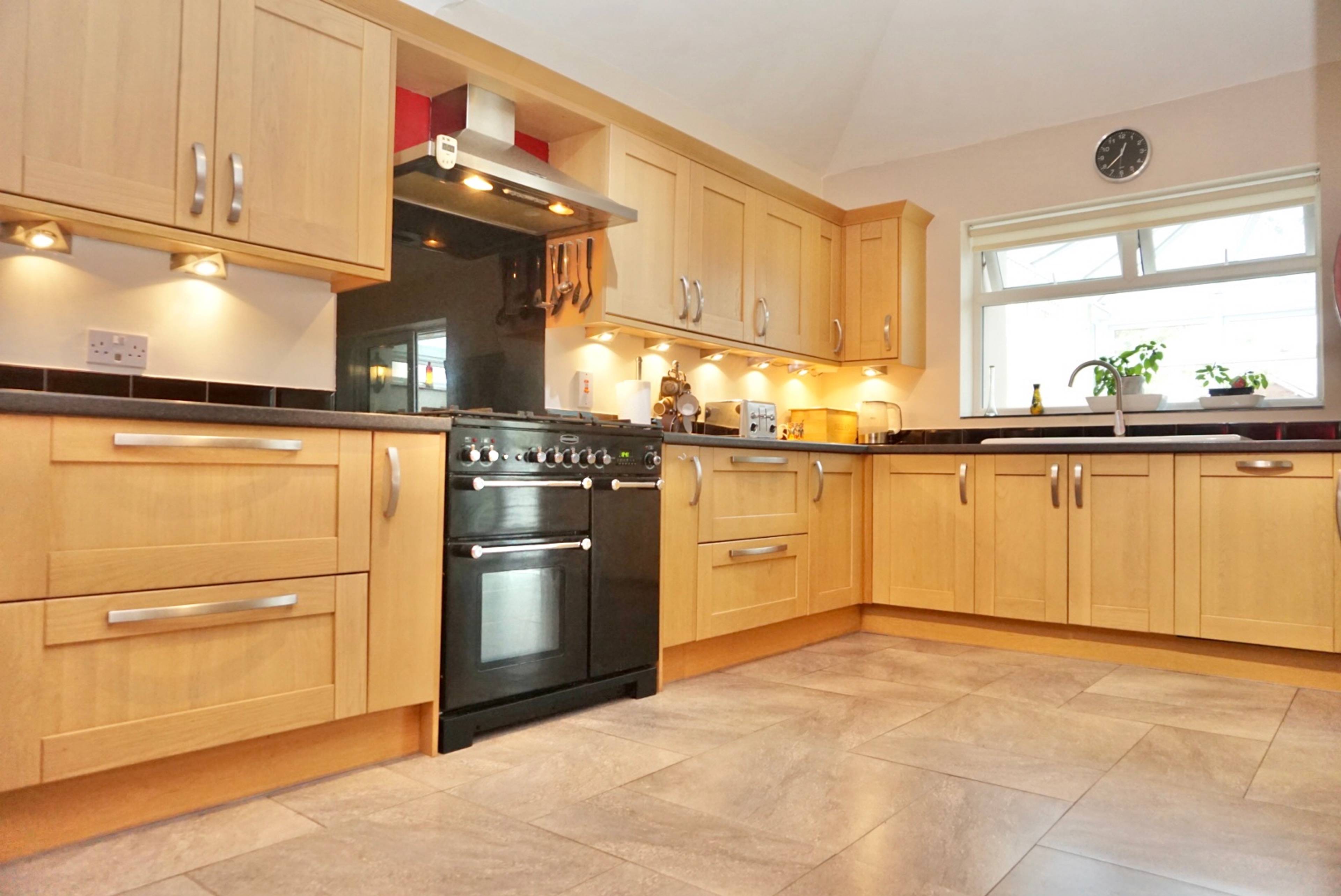 Kitchen/Breakfast