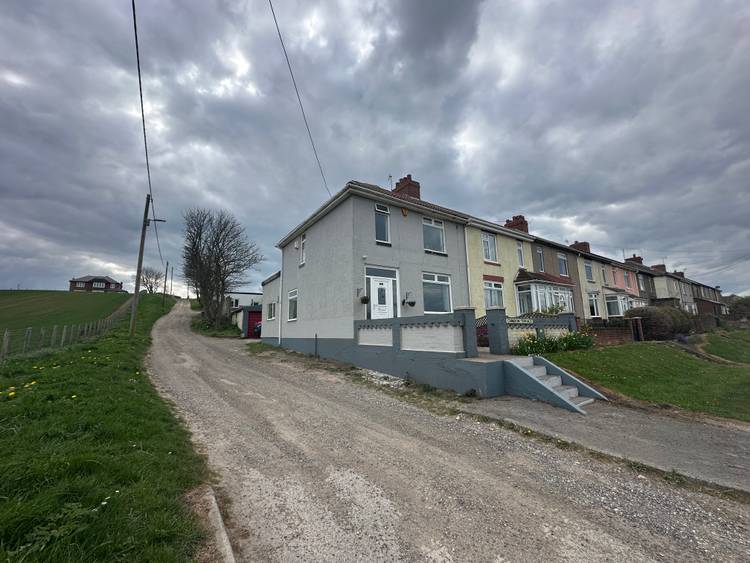 3 bedroom end of terrace house