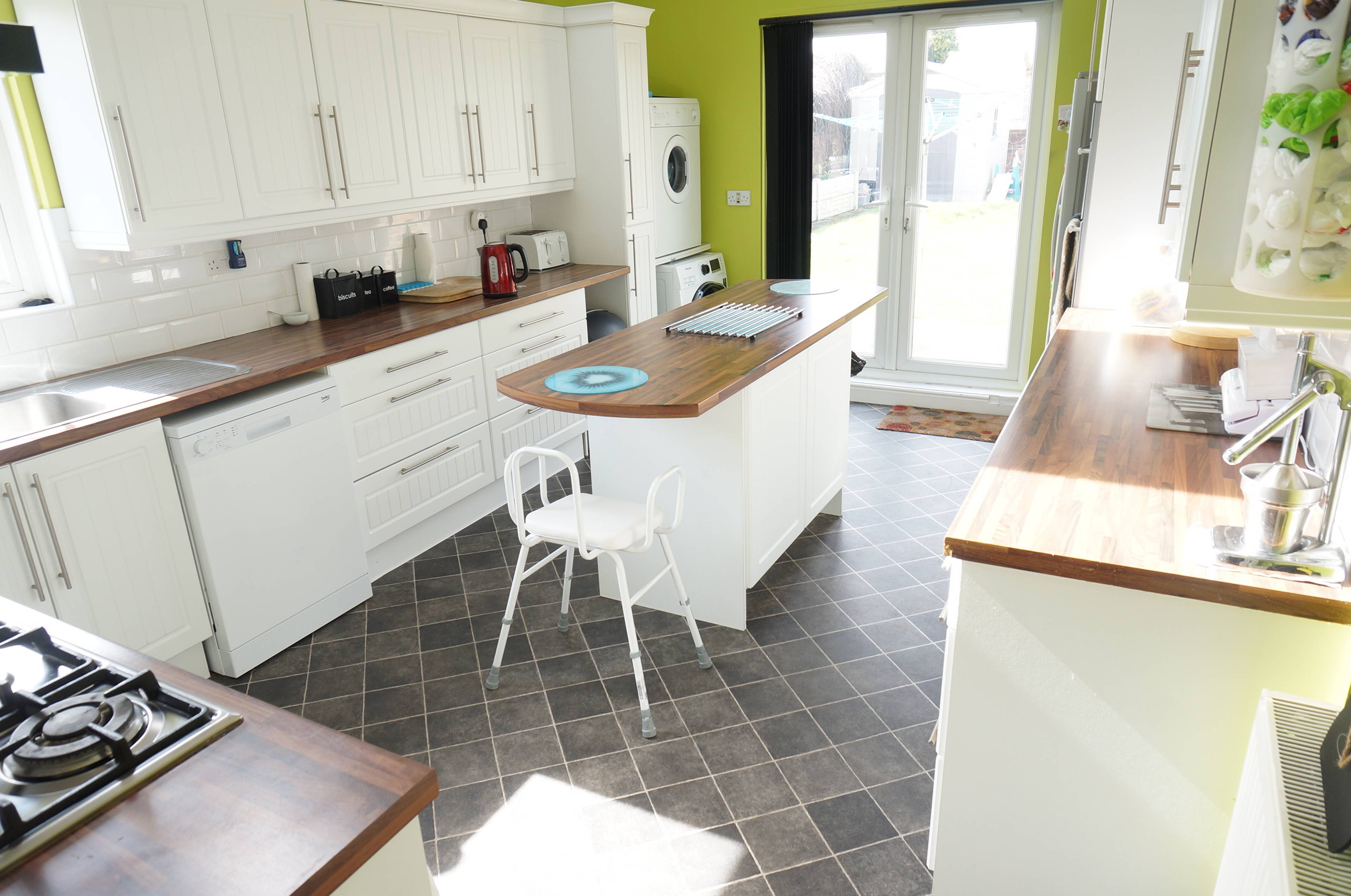 Kitchen / Breakfast