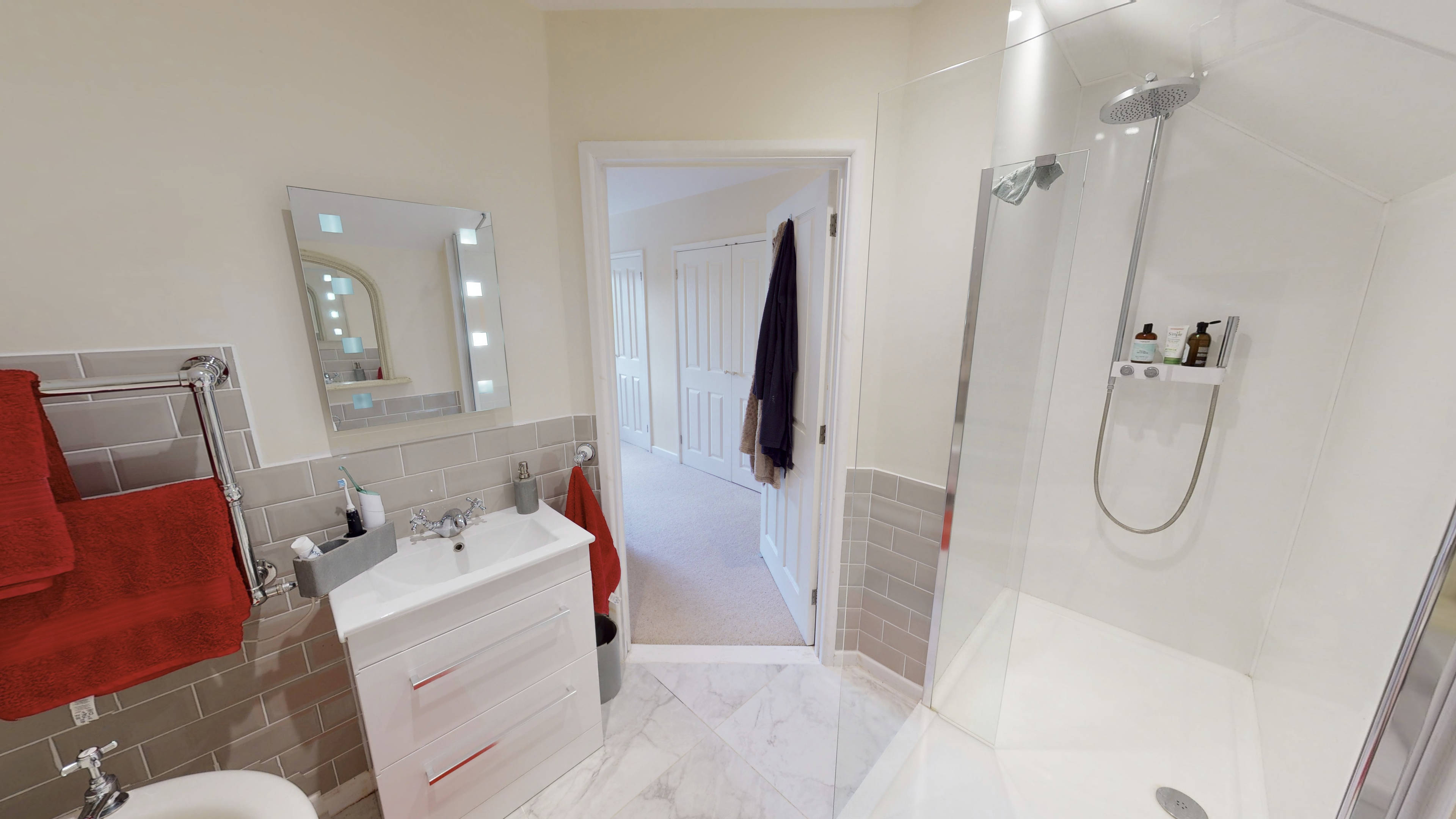 Master En-suite