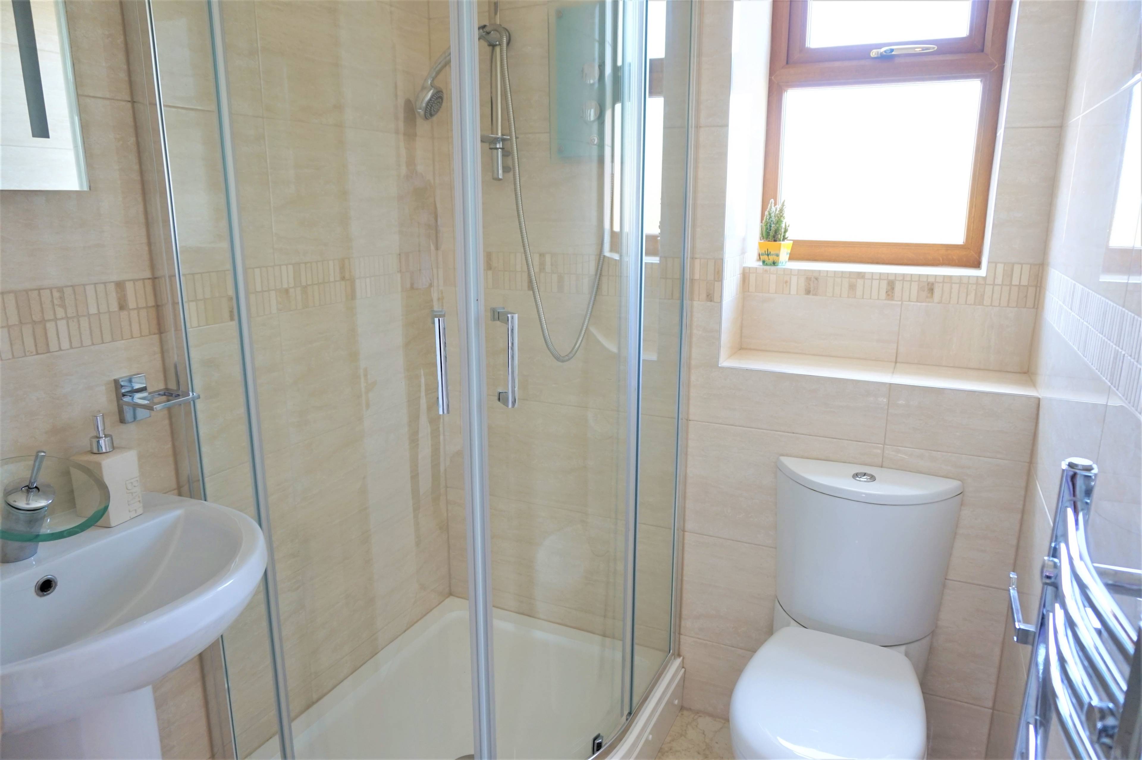 Master En-suite
