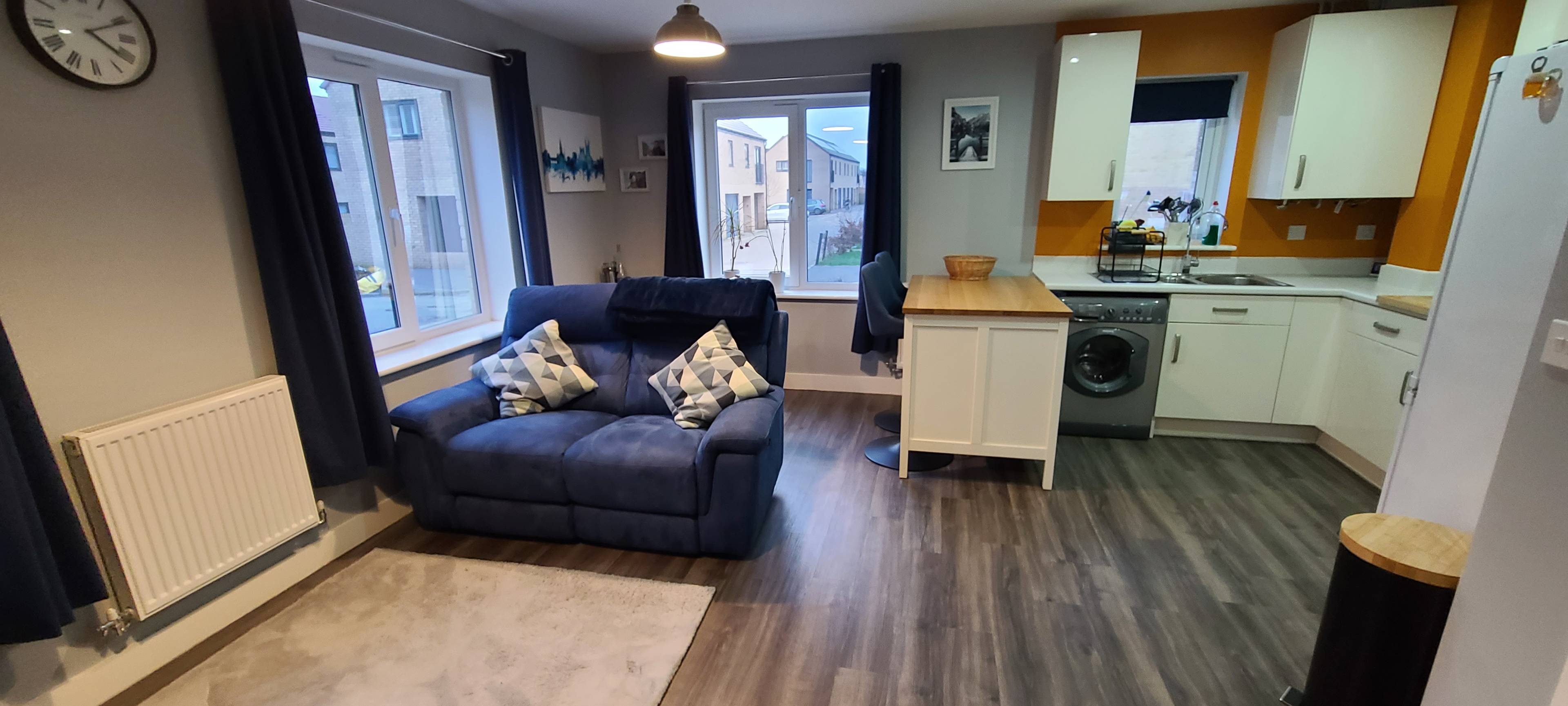 Lounge / Kitchen