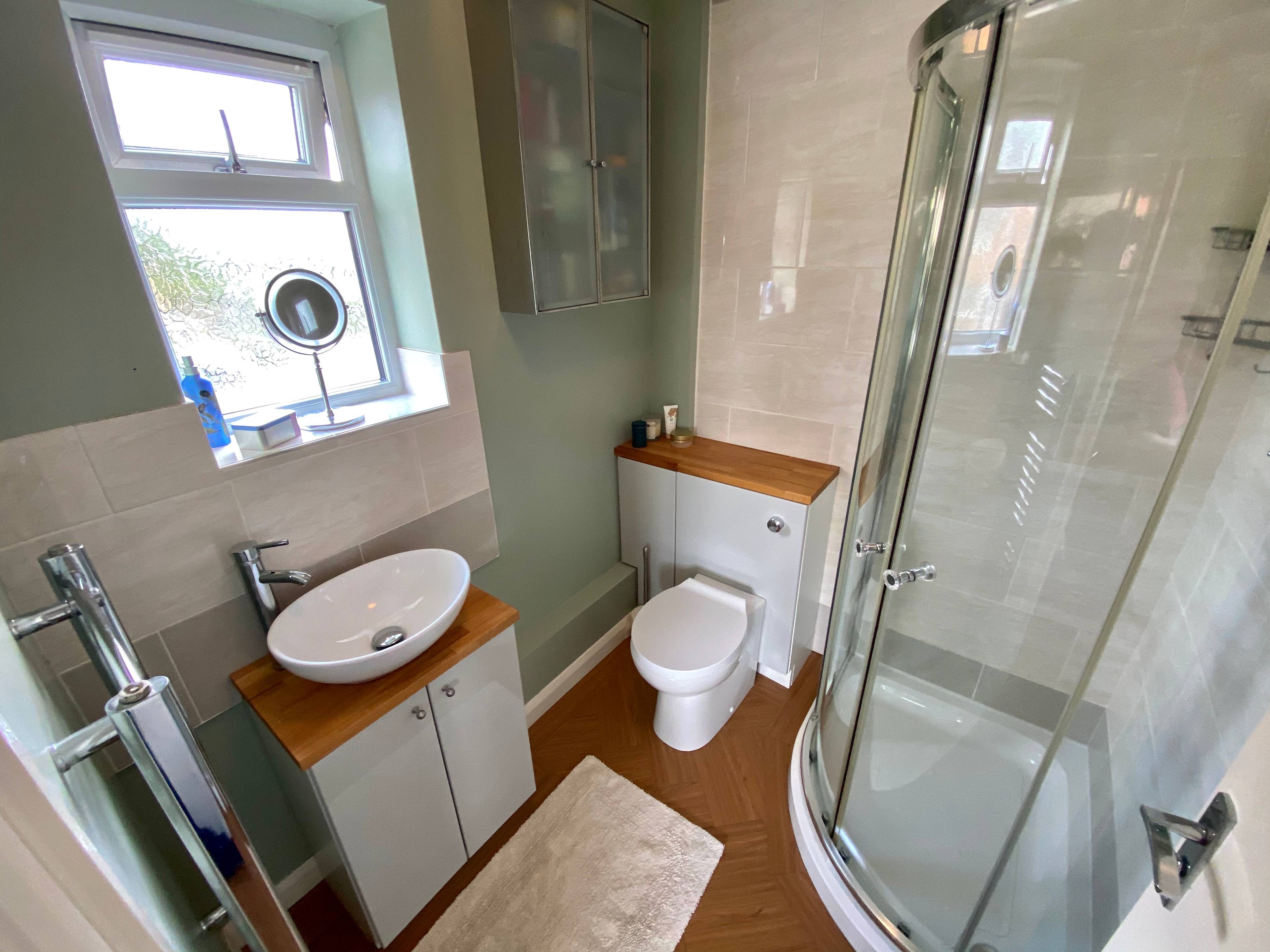 Master En-suite