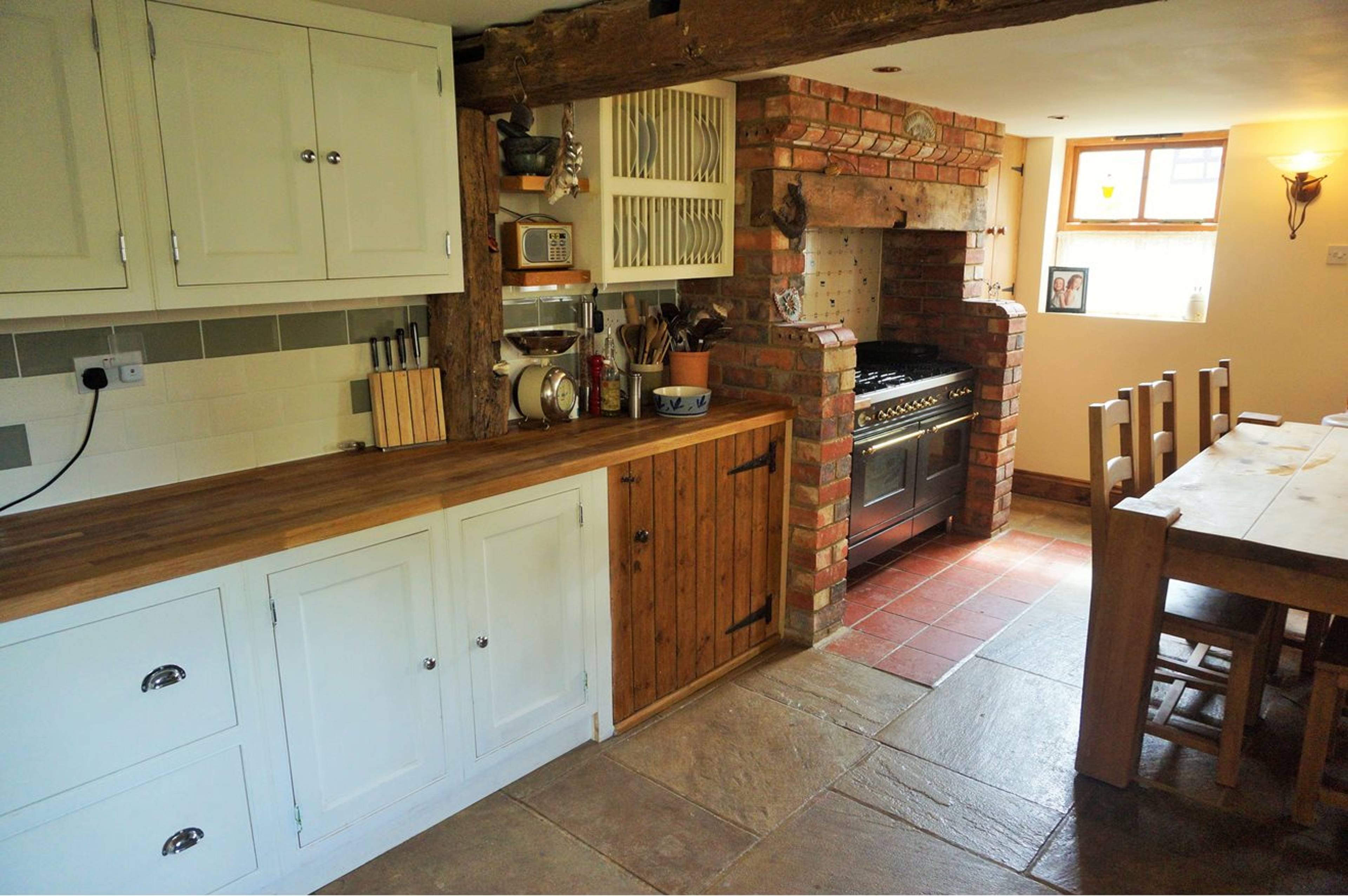 Kitchen / Breakfast