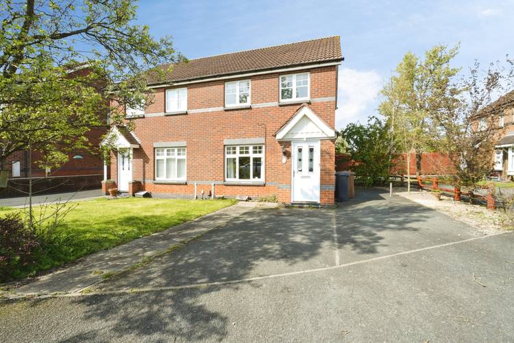 3 bedroom semi-detached house