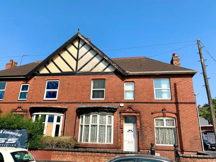 3 bedroom semi-detached house