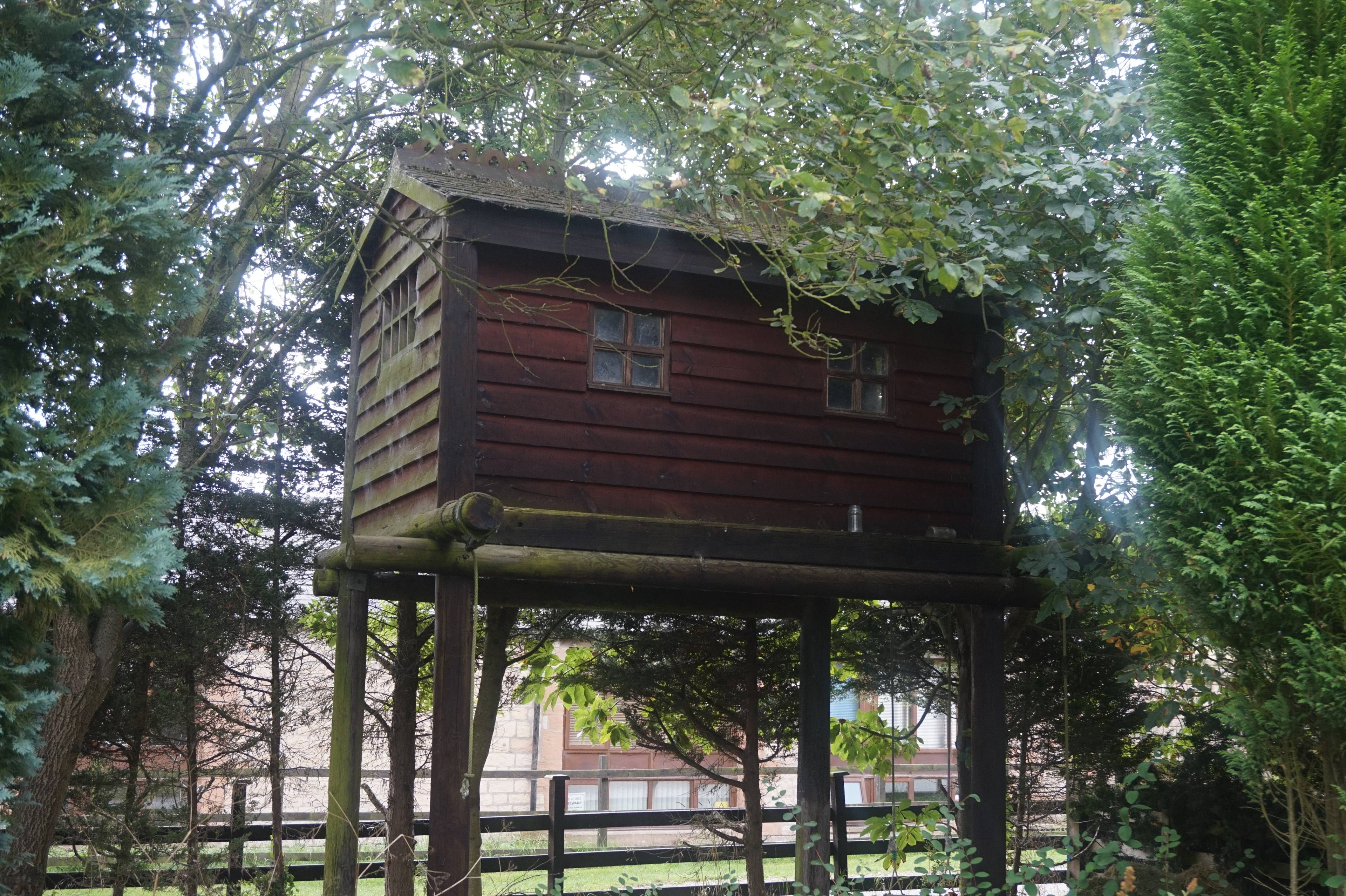 Garden Hut