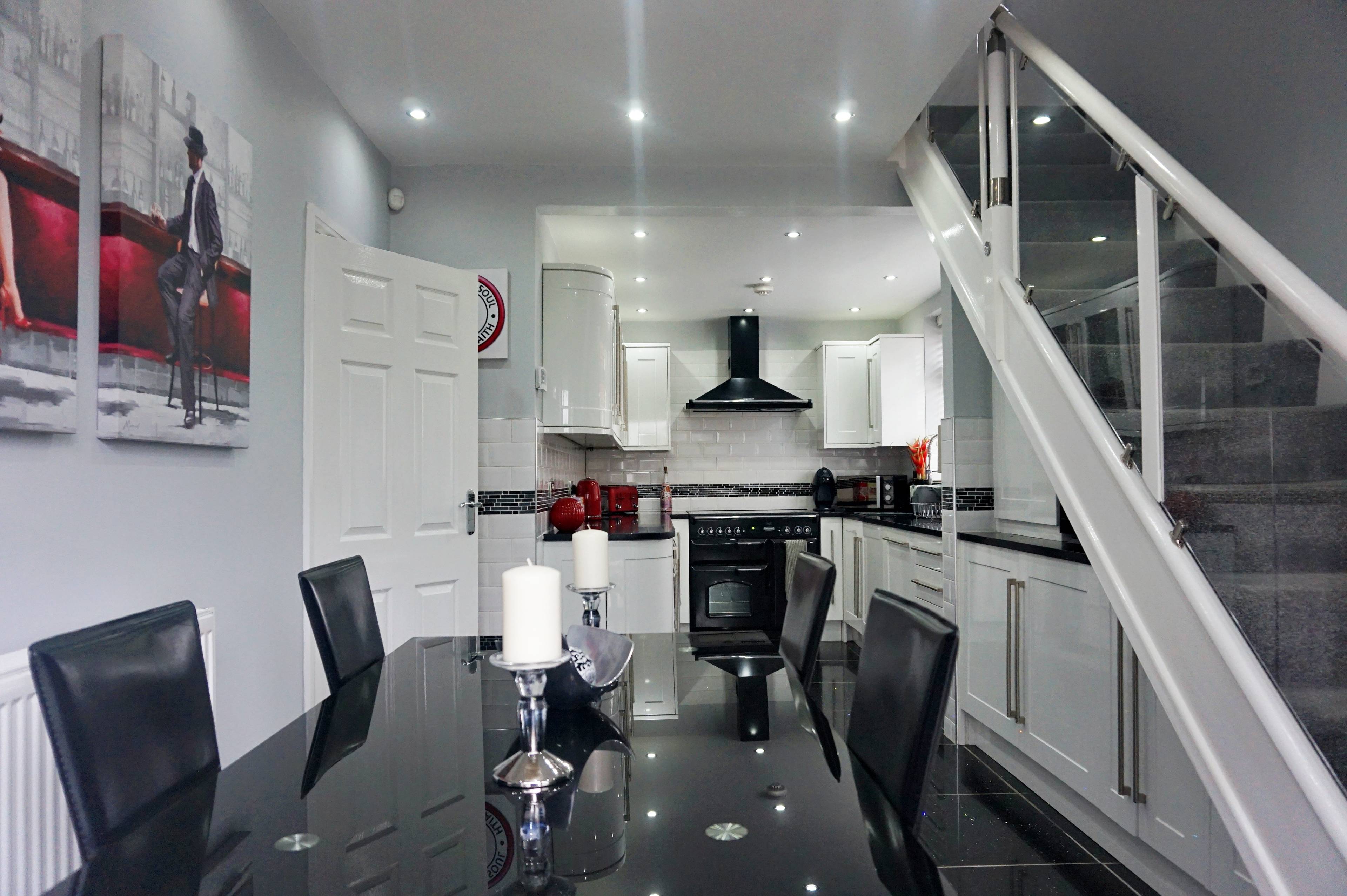 Kitchen/Dining Room