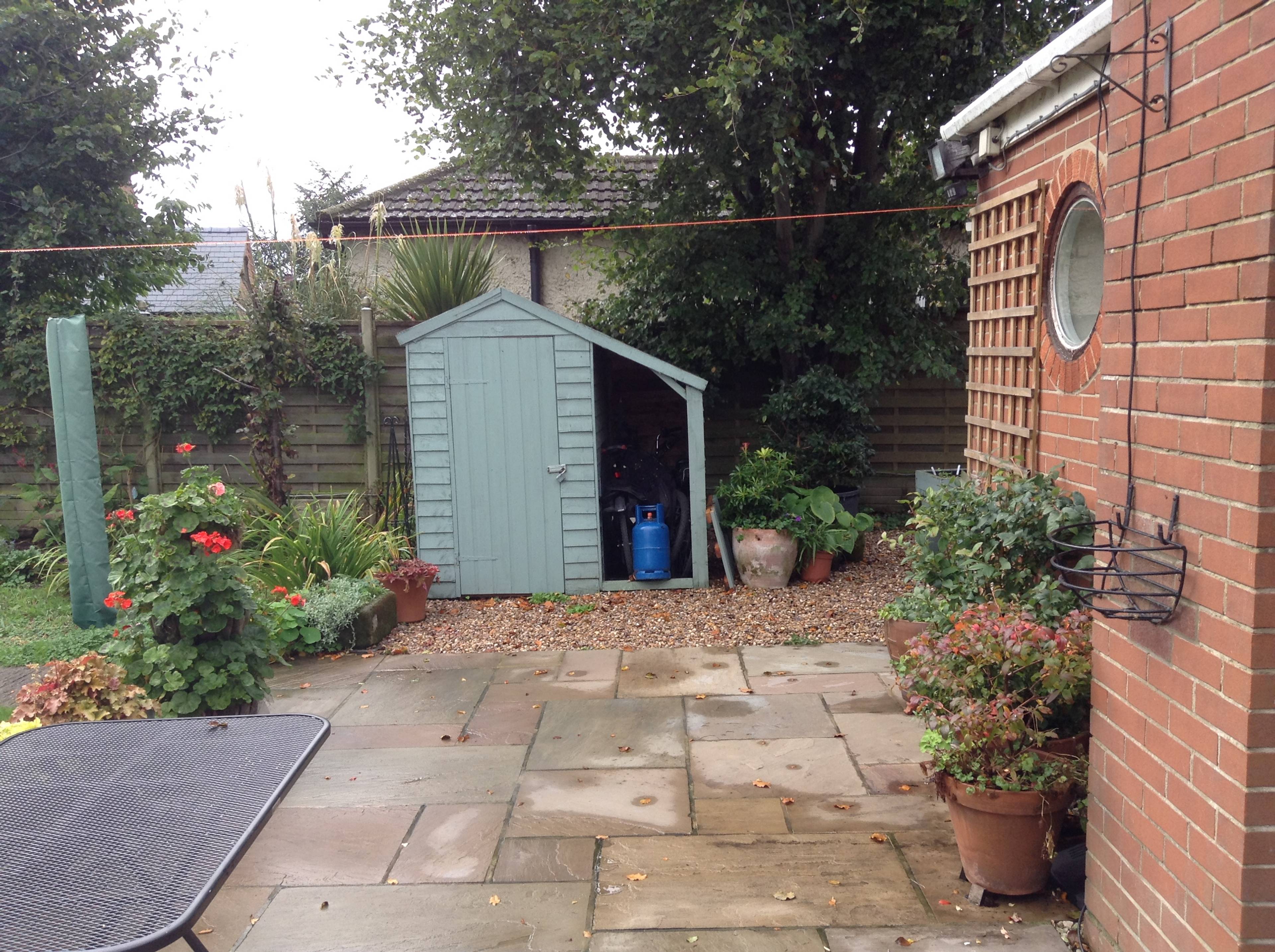 Garden Hut