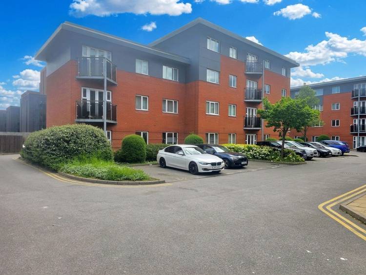 2 bedroom flat