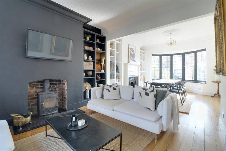 5 bedroom semi-detached house