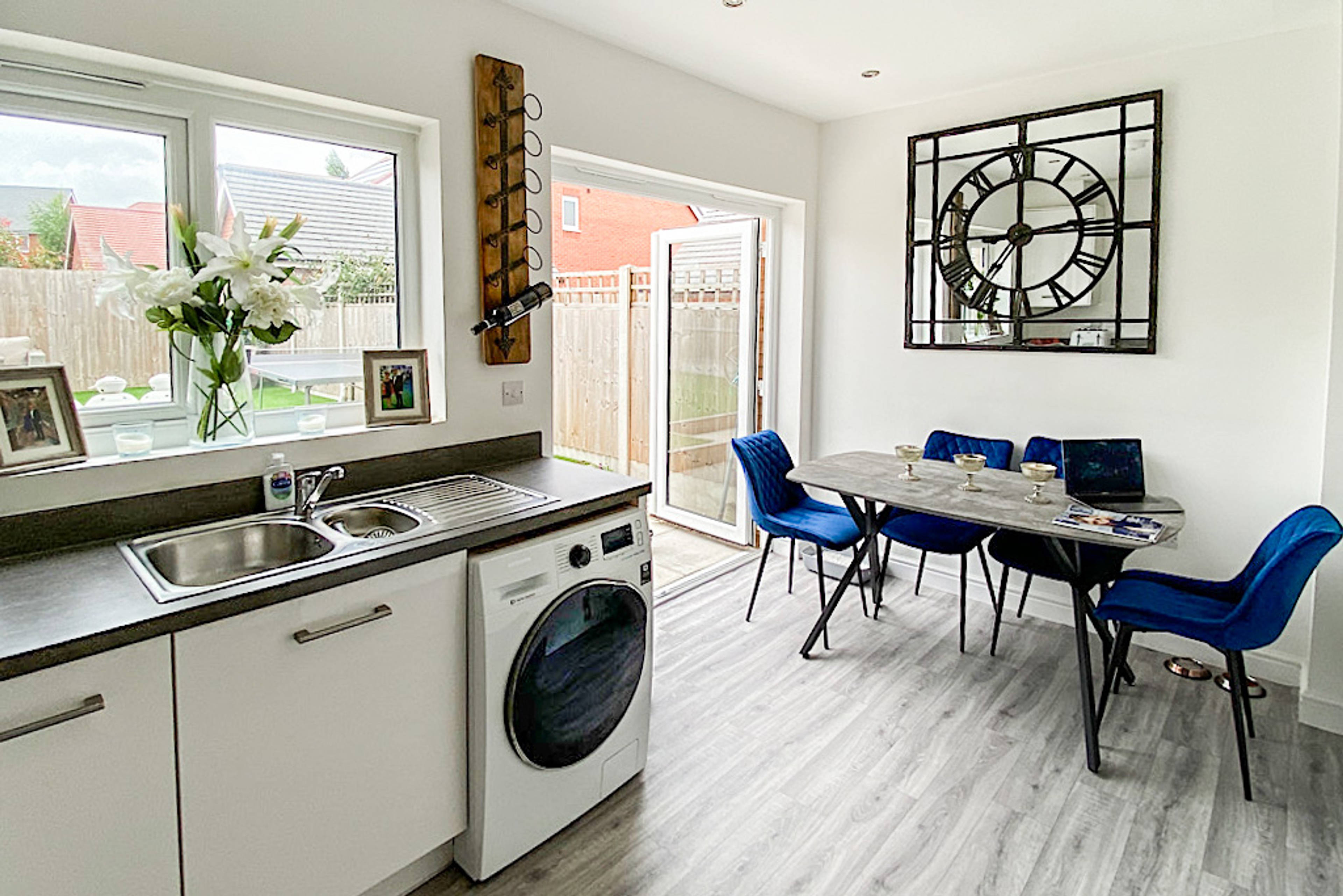 Kitchen/Dining Room