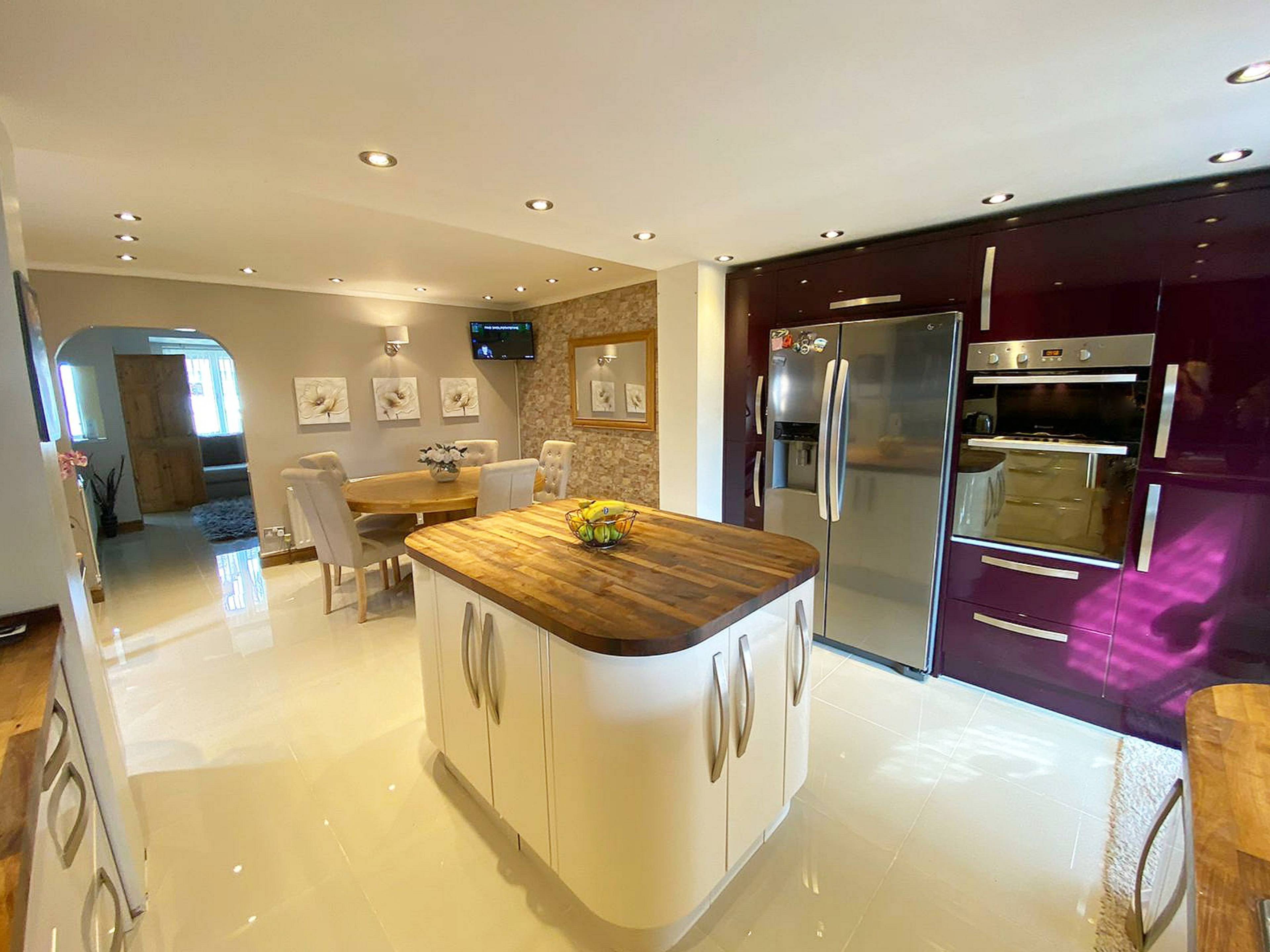 Kitchen/Dining Room