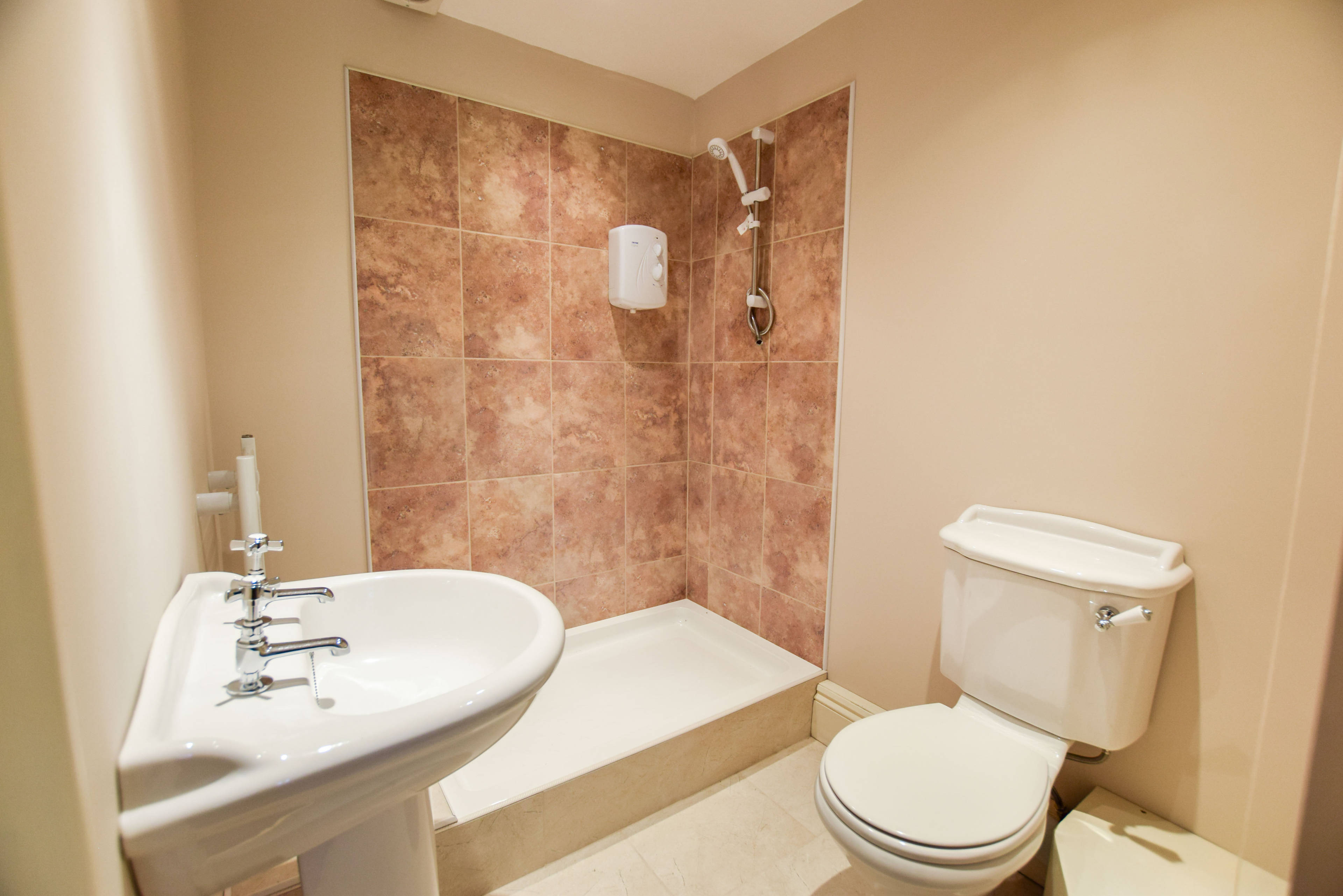 Annexe Shower Room