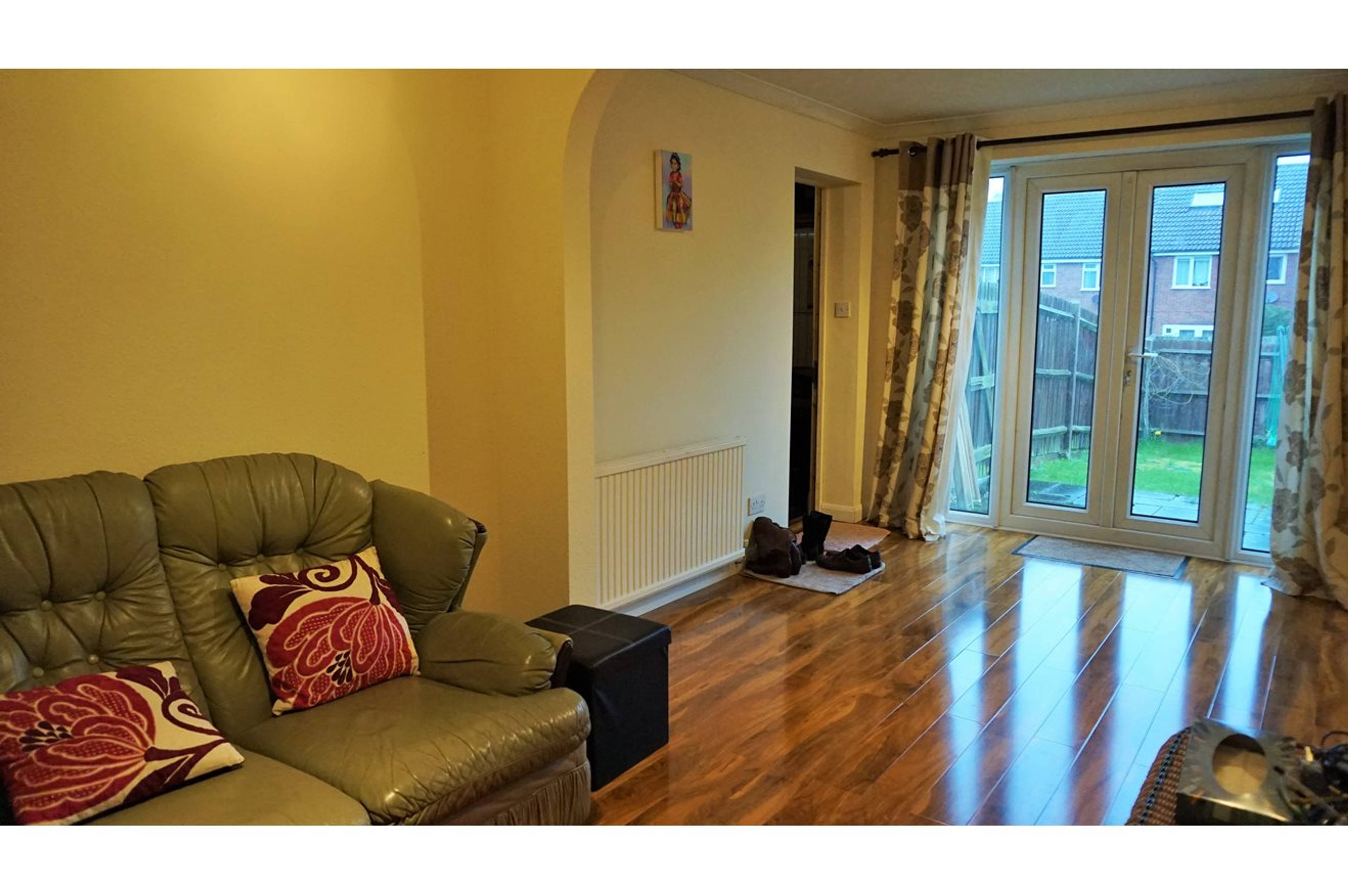 Lounge/Dining Room
