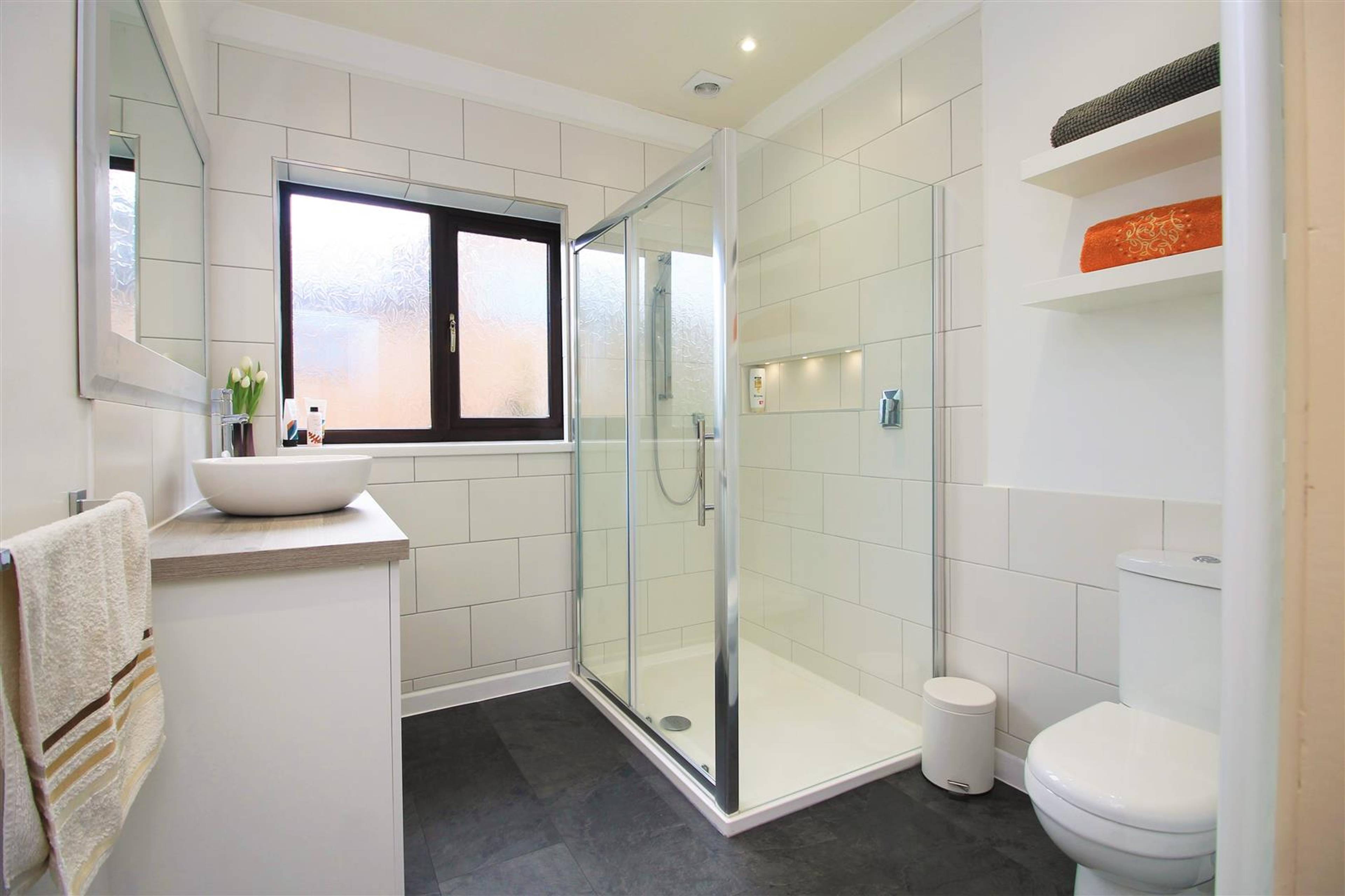 Master En-suite