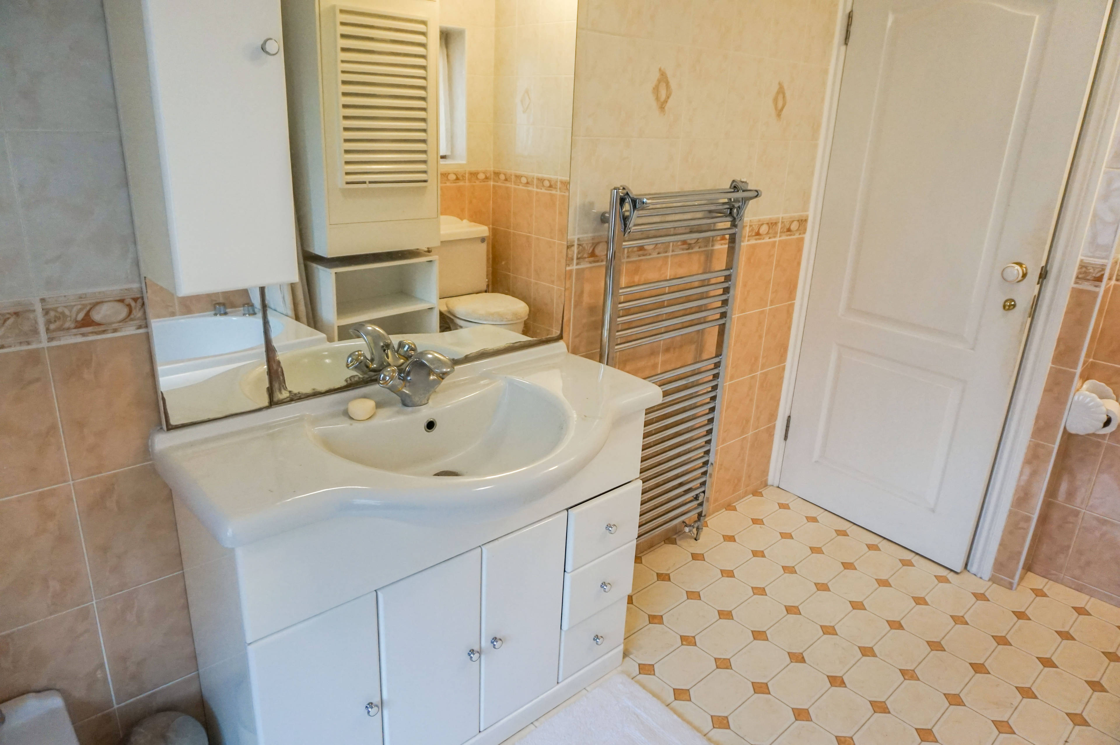 Family bathroom